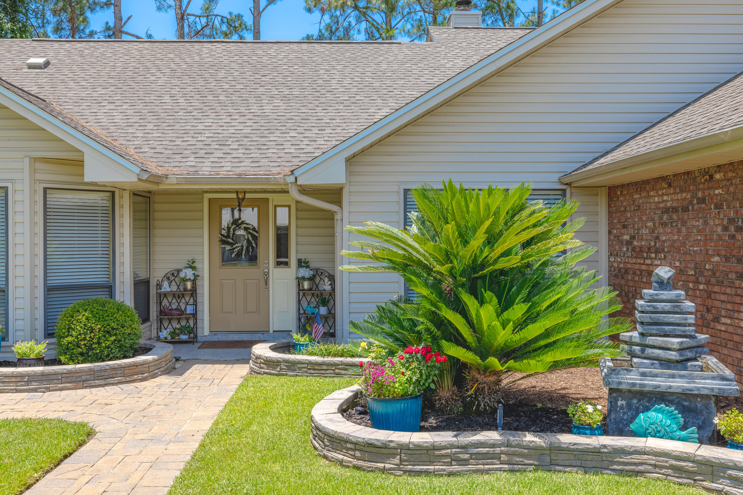 Colony Club - Residential