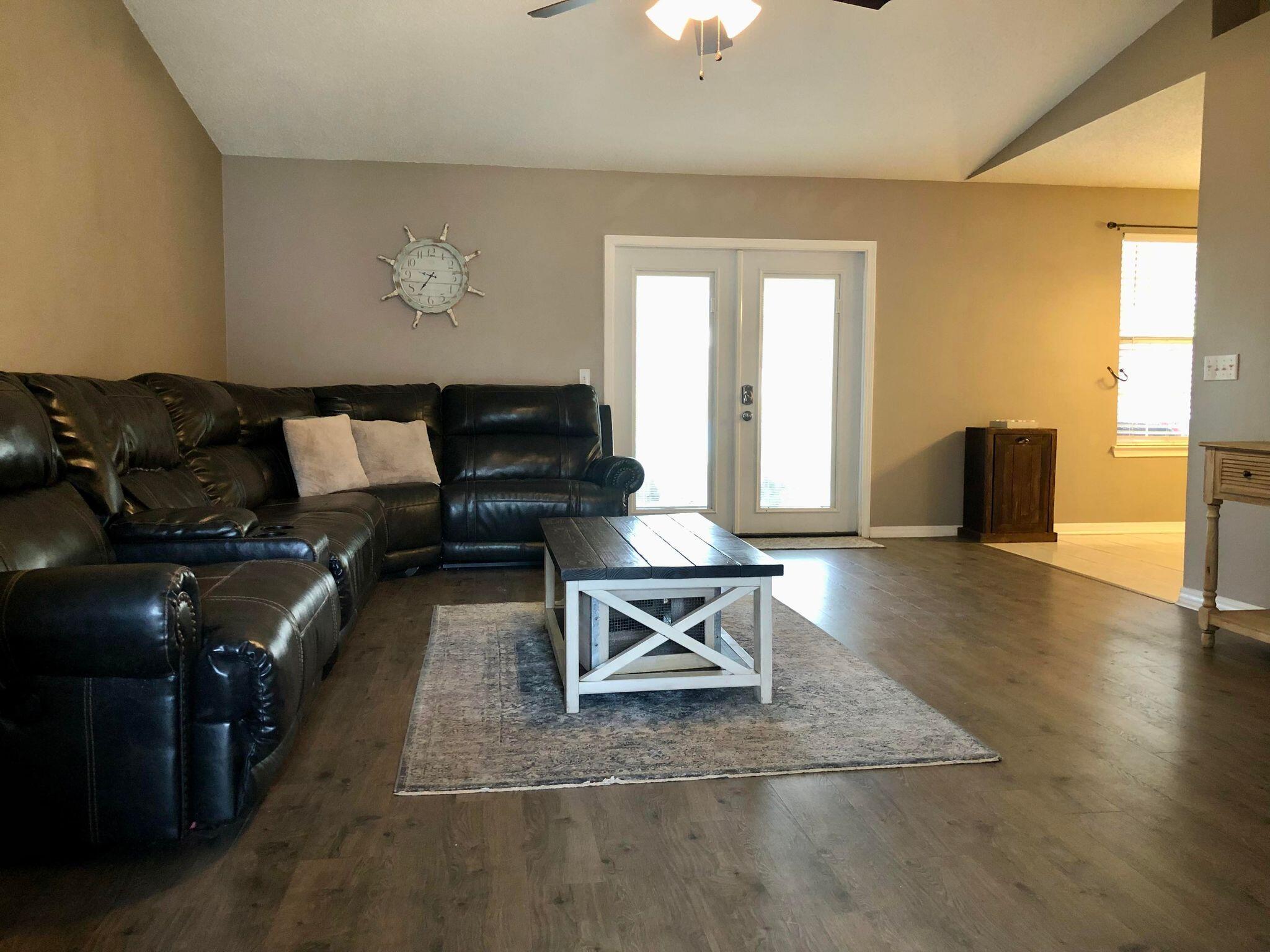 COUNTRYVIEW ESTATES 4TH ADDN - Residential