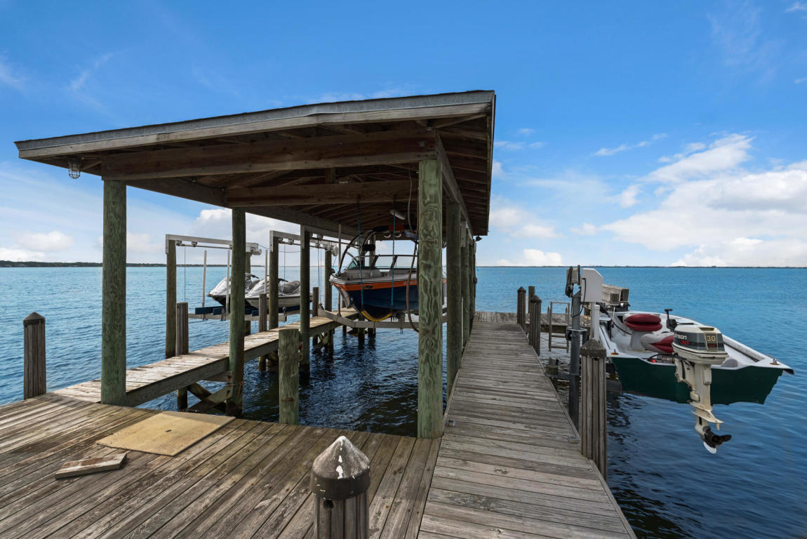 DOLPHIN POINT ESTATES - Residential Lease