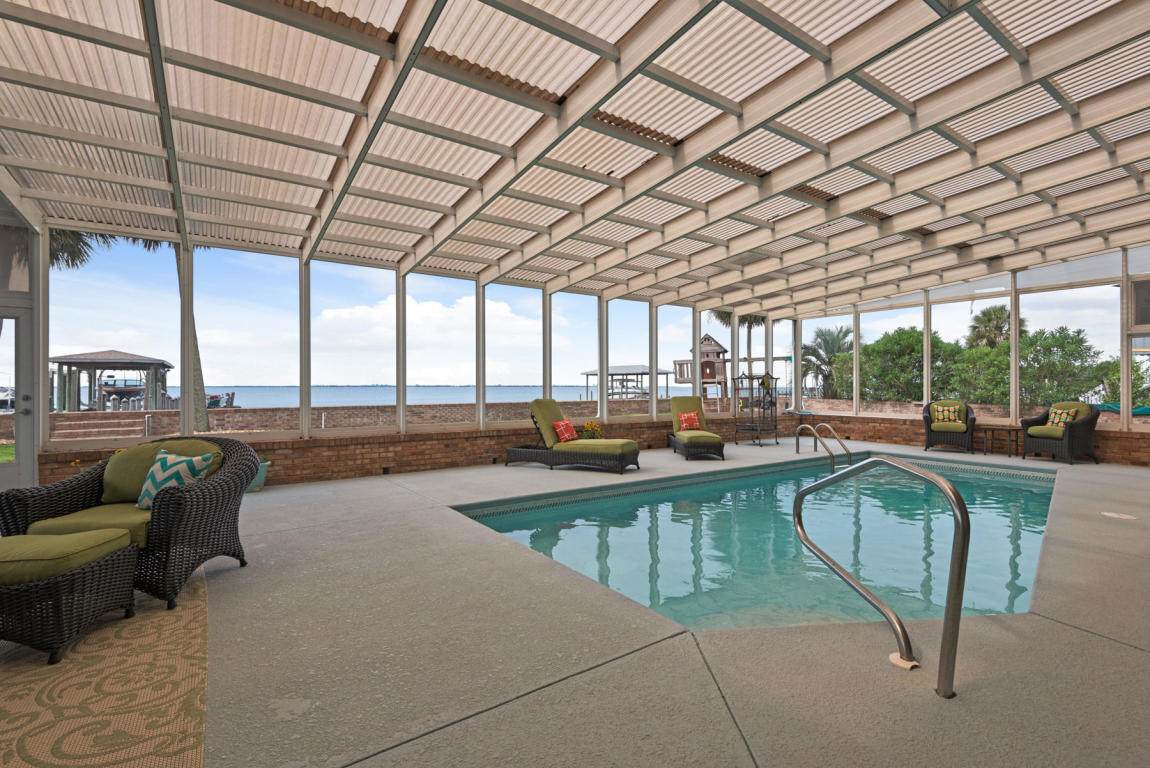 DOLPHIN POINT ESTATES - Residential Lease