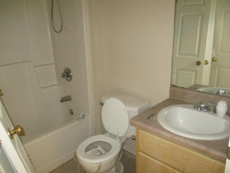 COUNTRY BREEZE ESTATES - Residential