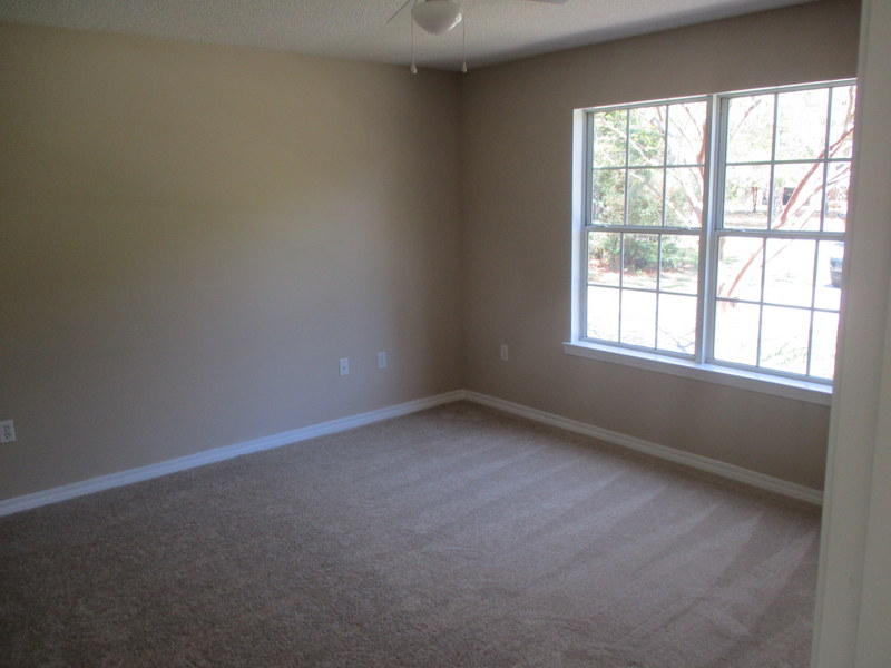 COUNTRY BREEZE ESTATES - Residential