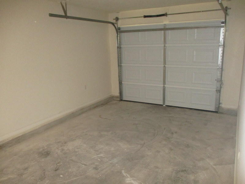 COUNTRY BREEZE ESTATES - Residential