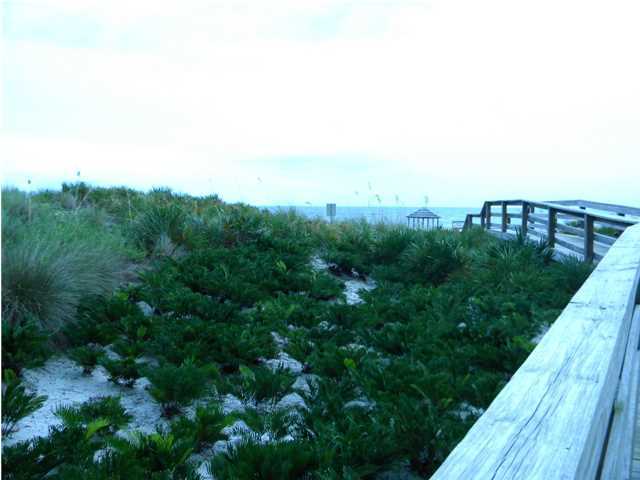 EMERALD BEACH PH 1 - Residential
