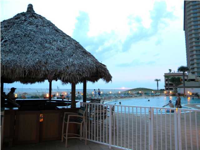 EMERALD BEACH PH 1 - Residential