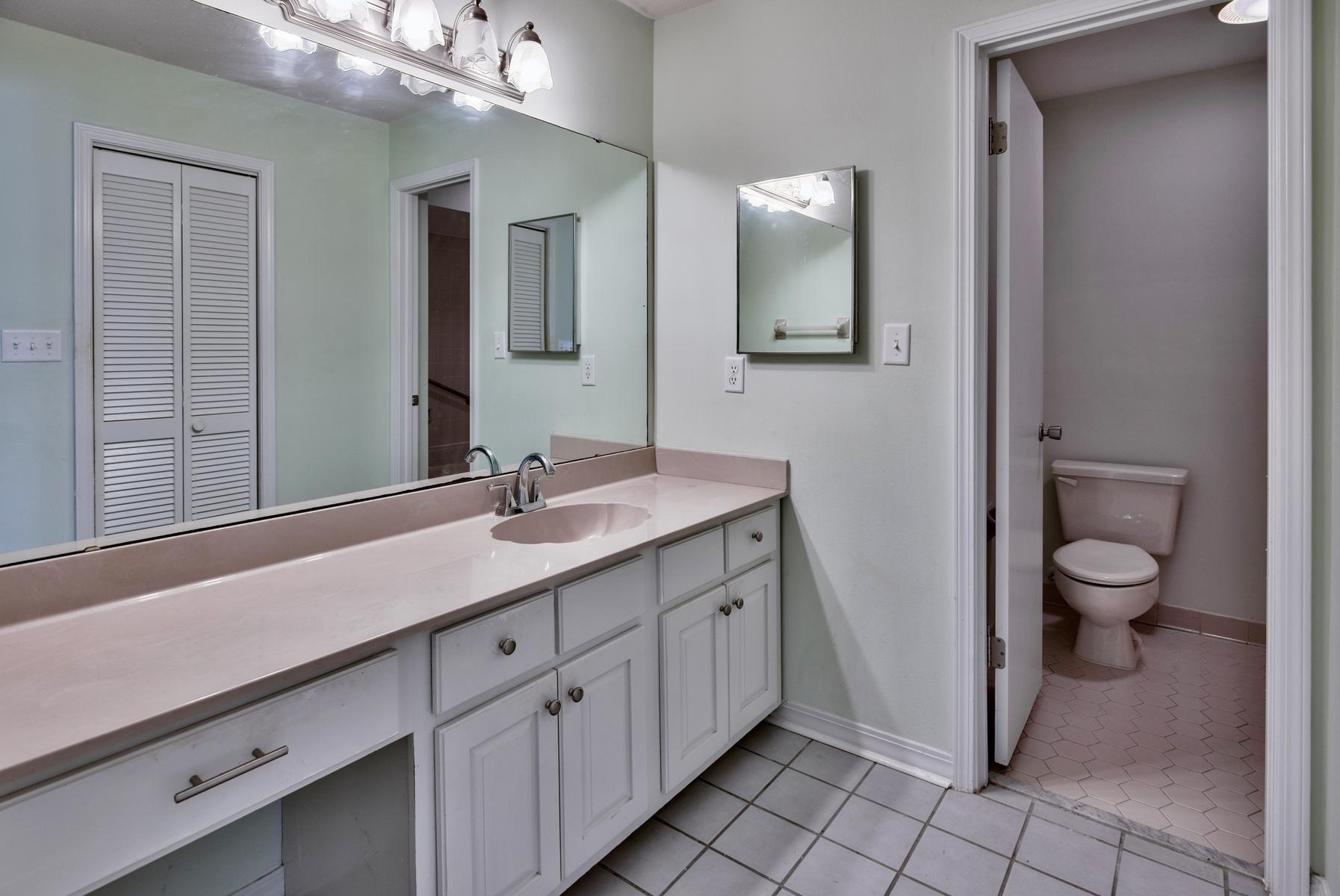 LINKSIDE VILLAGE UNIT 2 - Residential