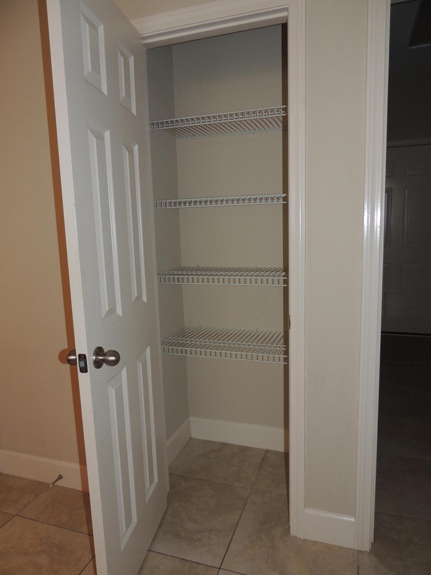 VALPARAISO PINECREST 6 - Residential