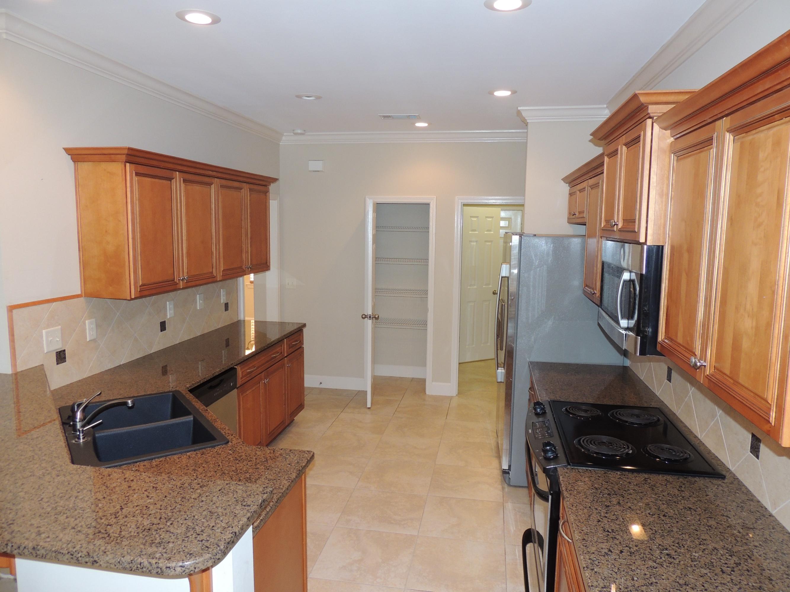 VALPARAISO PINECREST 6 - Residential