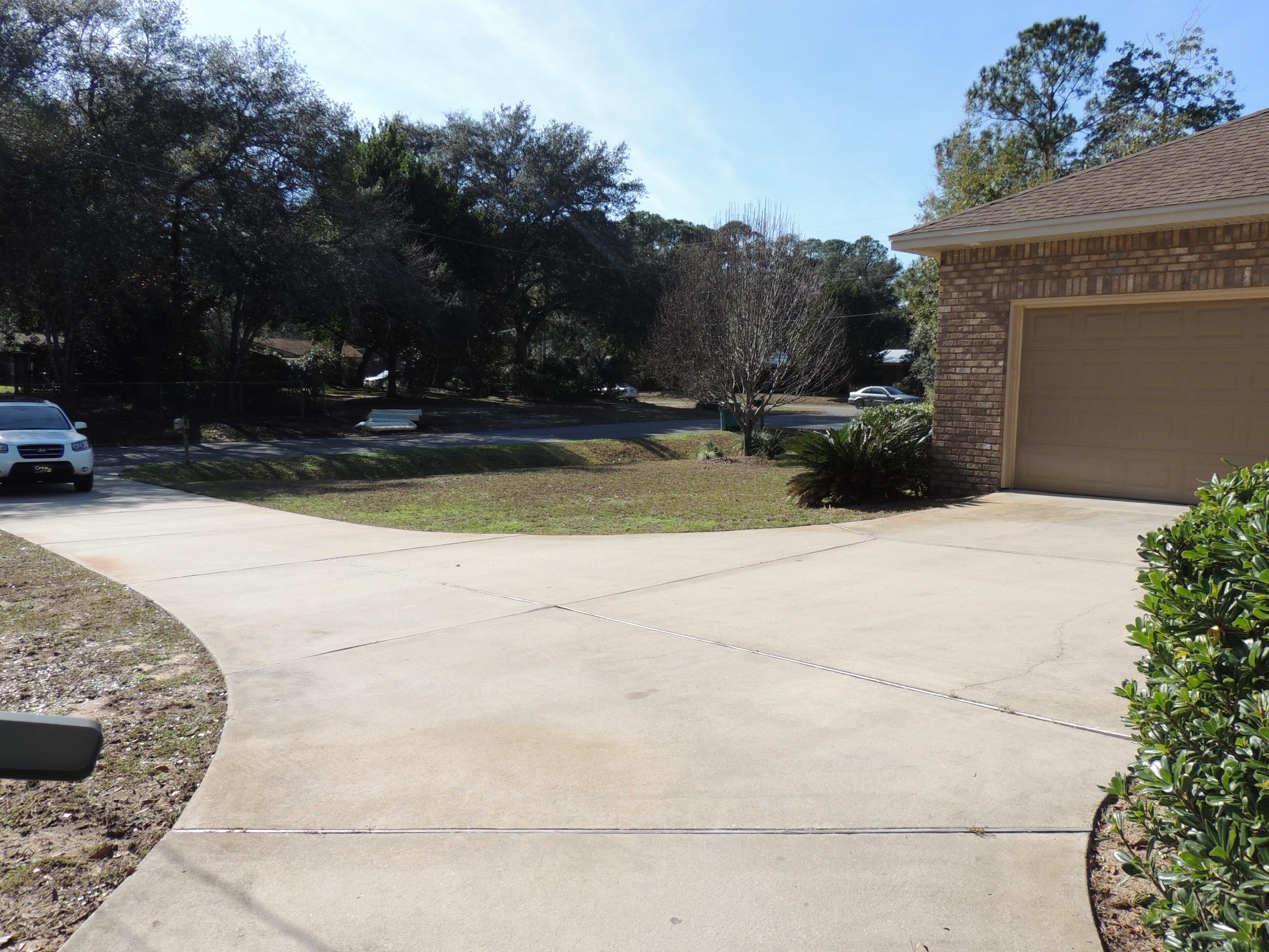 VALPARAISO PINECREST 6 - Residential