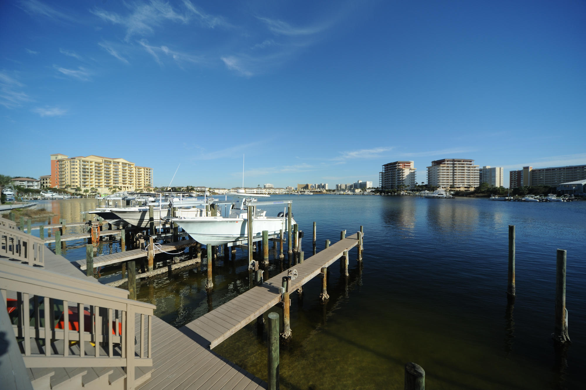 POINTE SOUTH T/H - Residential