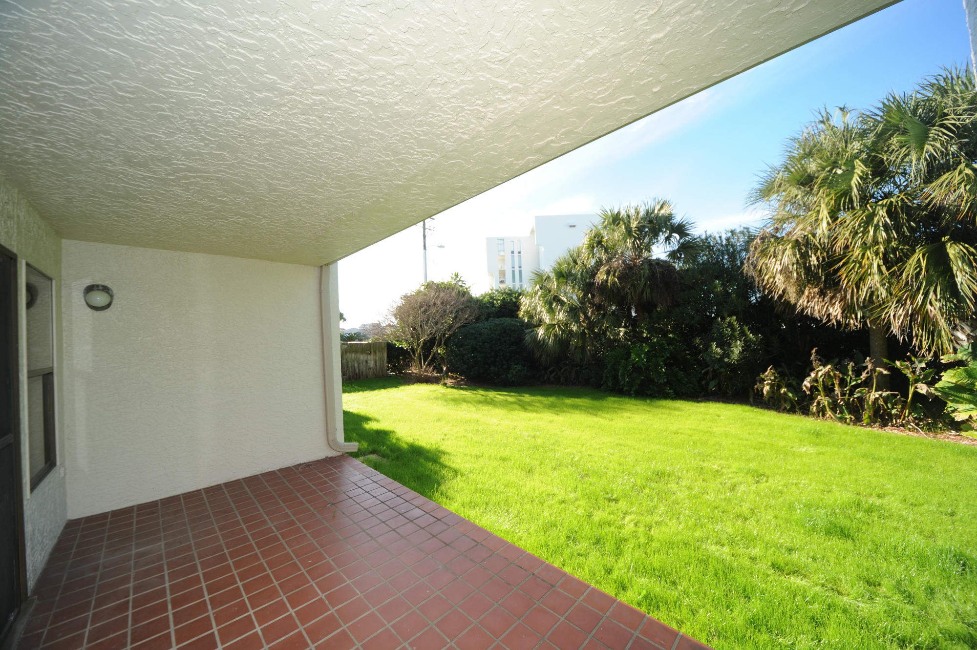 POINTE SOUTH T/H - Residential