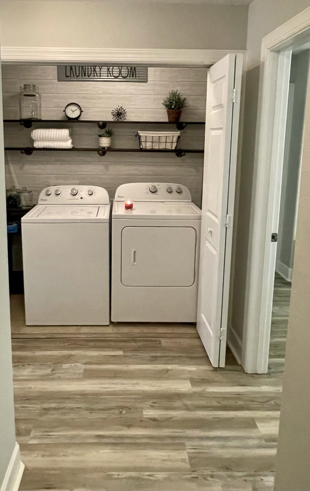 EAGLE BAY - Residential