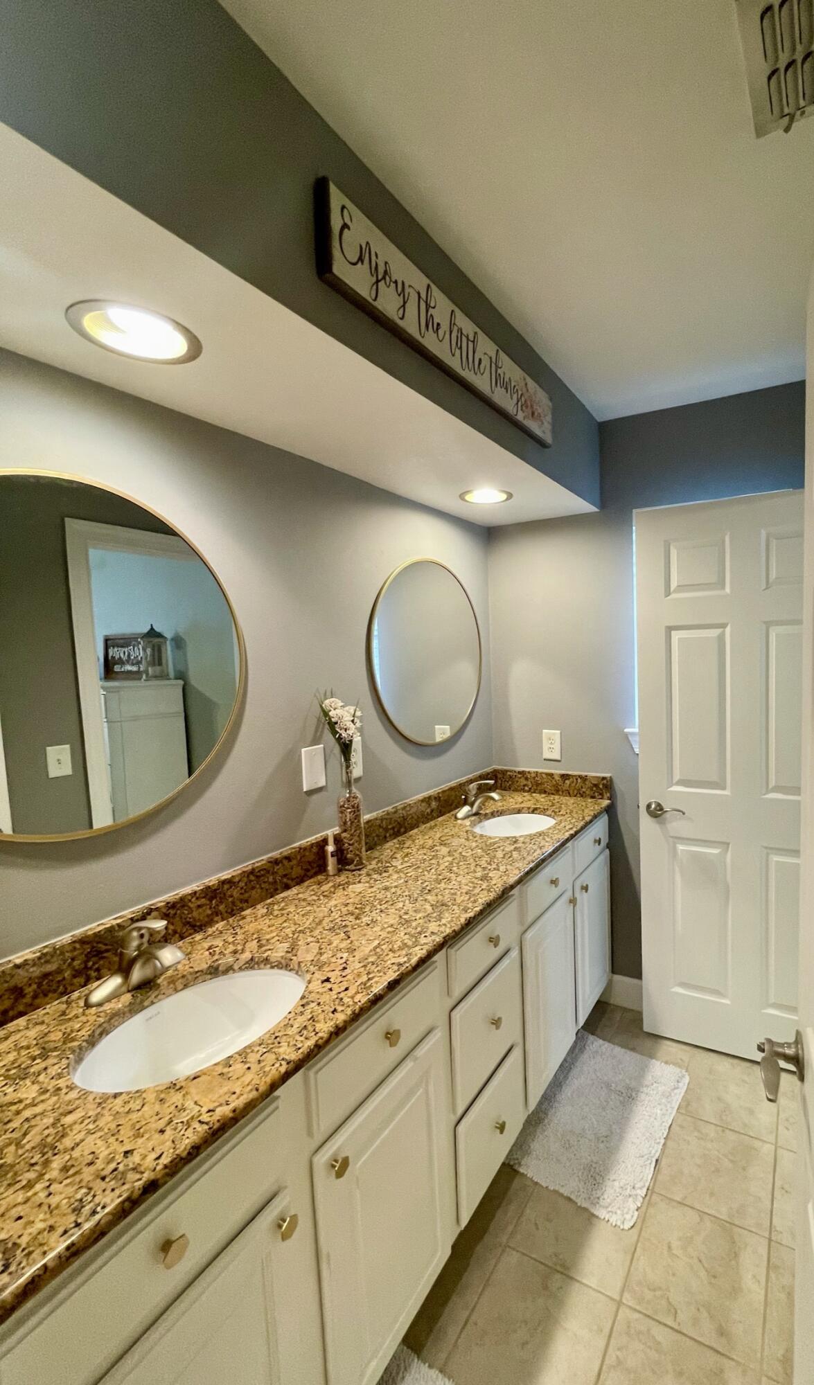 EAGLE BAY - Residential