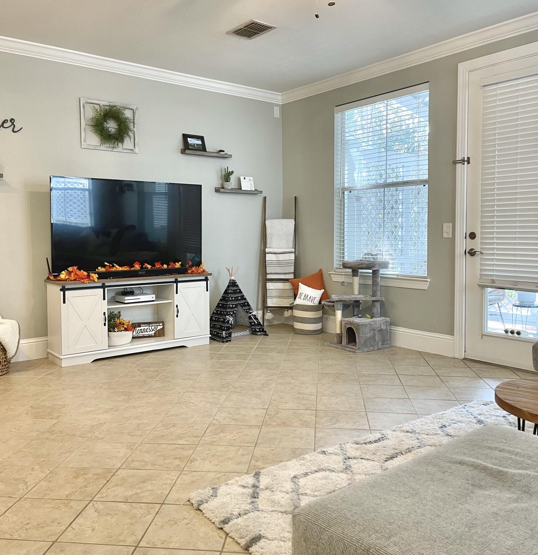 EAGLE BAY - Residential