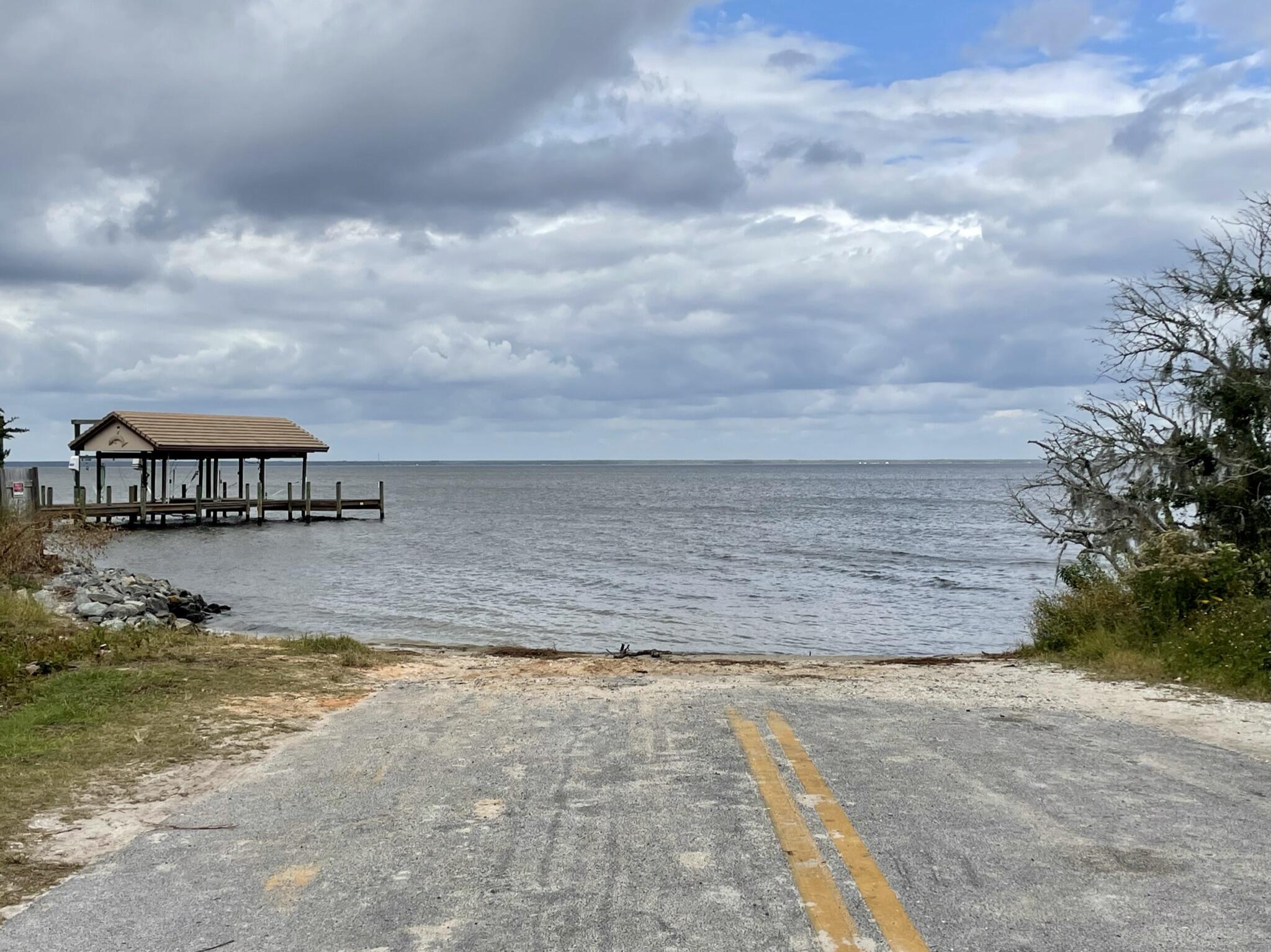 EAGLE BAY - Residential