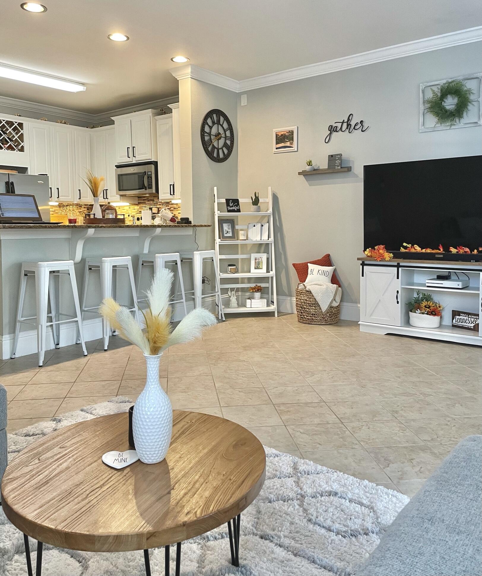 EAGLE BAY - Residential