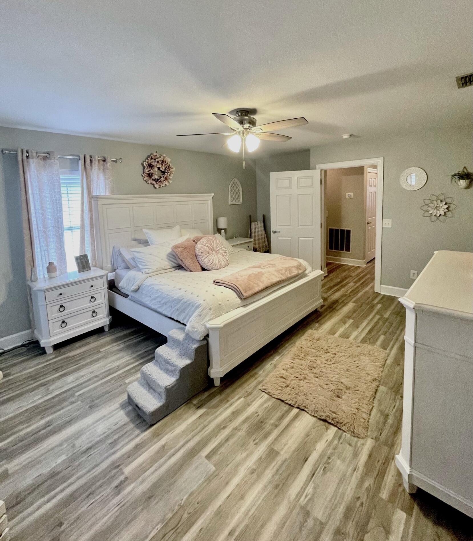 EAGLE BAY - Residential