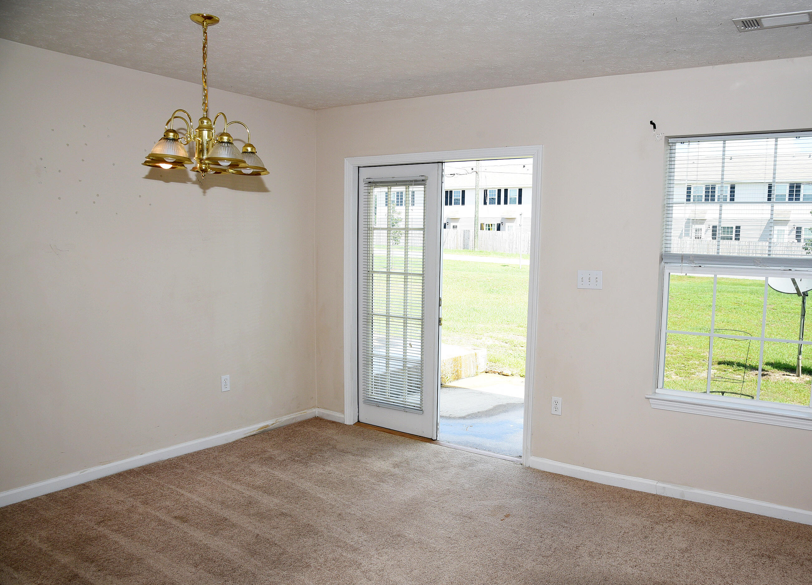 Rolling Pines Estate - Residential