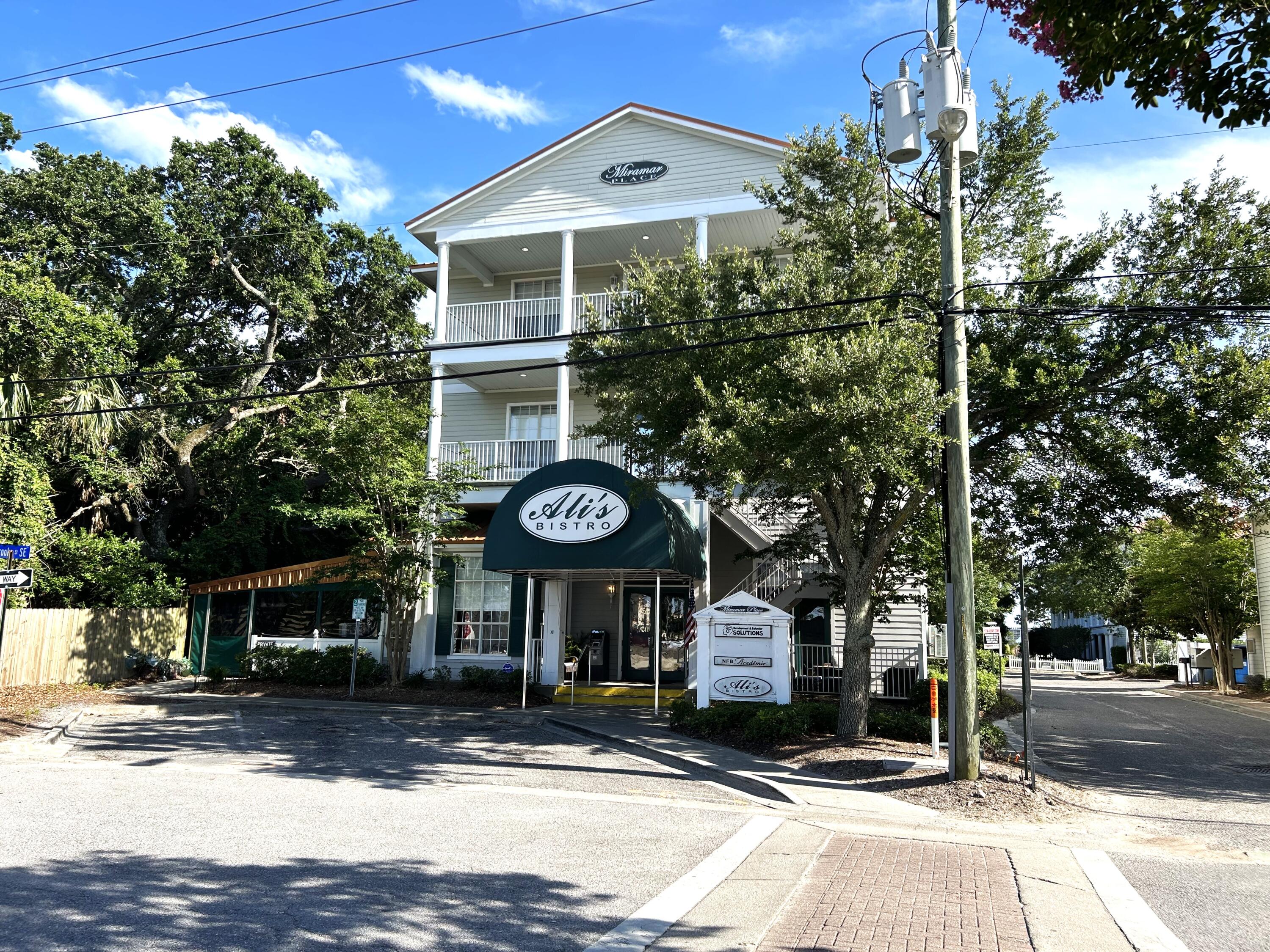 MIRAMAR PLACE - Residential