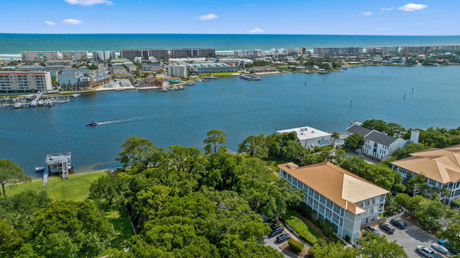 MIRAMAR PLACE - Residential
