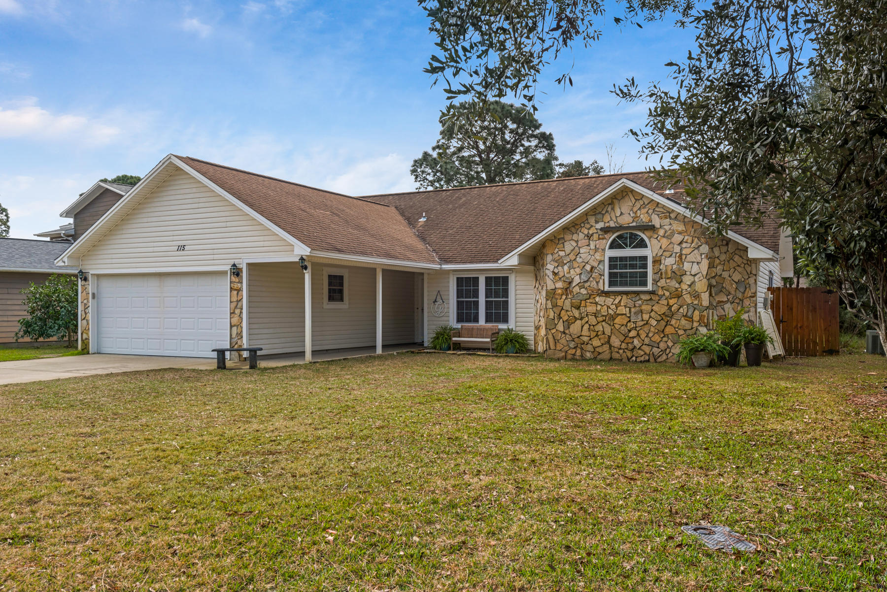 MEADOW WOODS - Residential