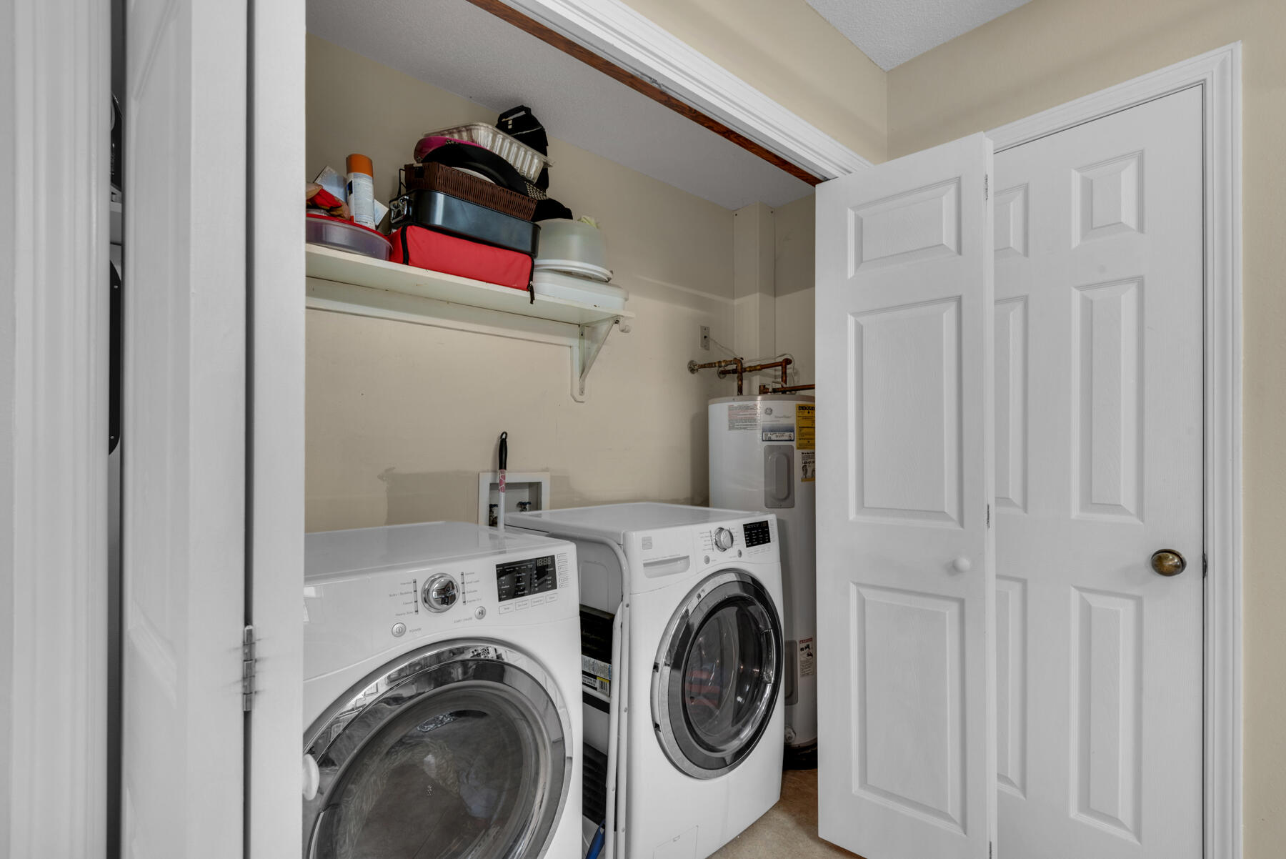 MEADOW WOODS - Residential