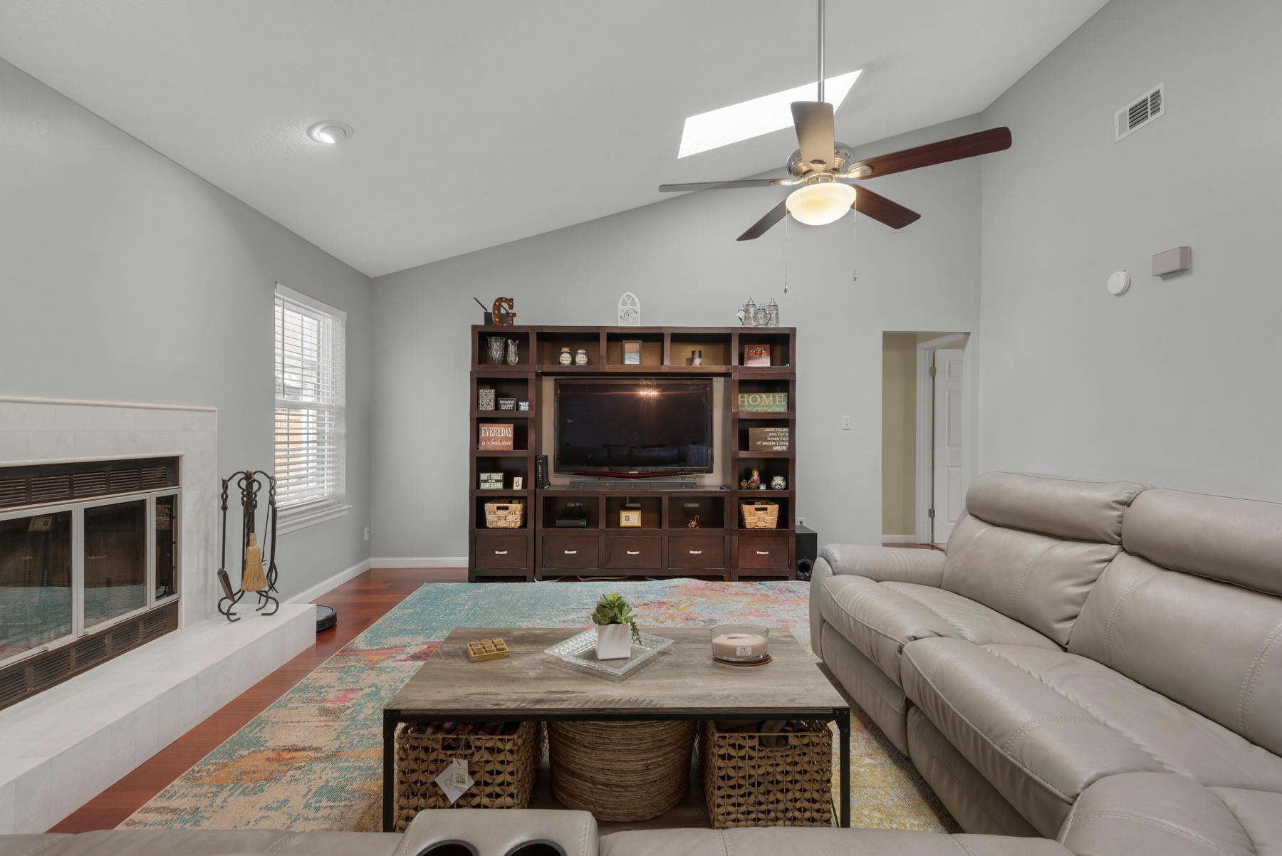 MEADOW WOODS - Residential