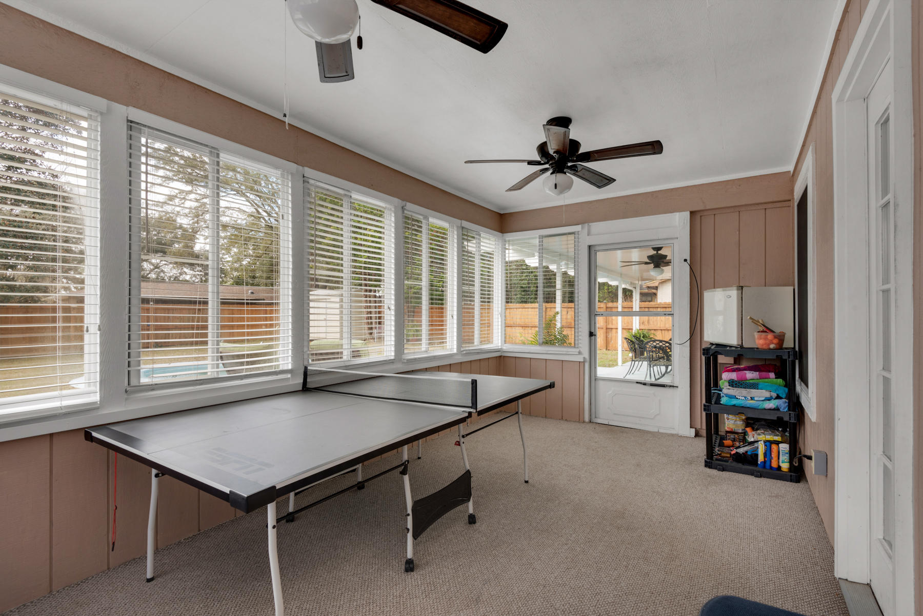 MEADOW WOODS - Residential