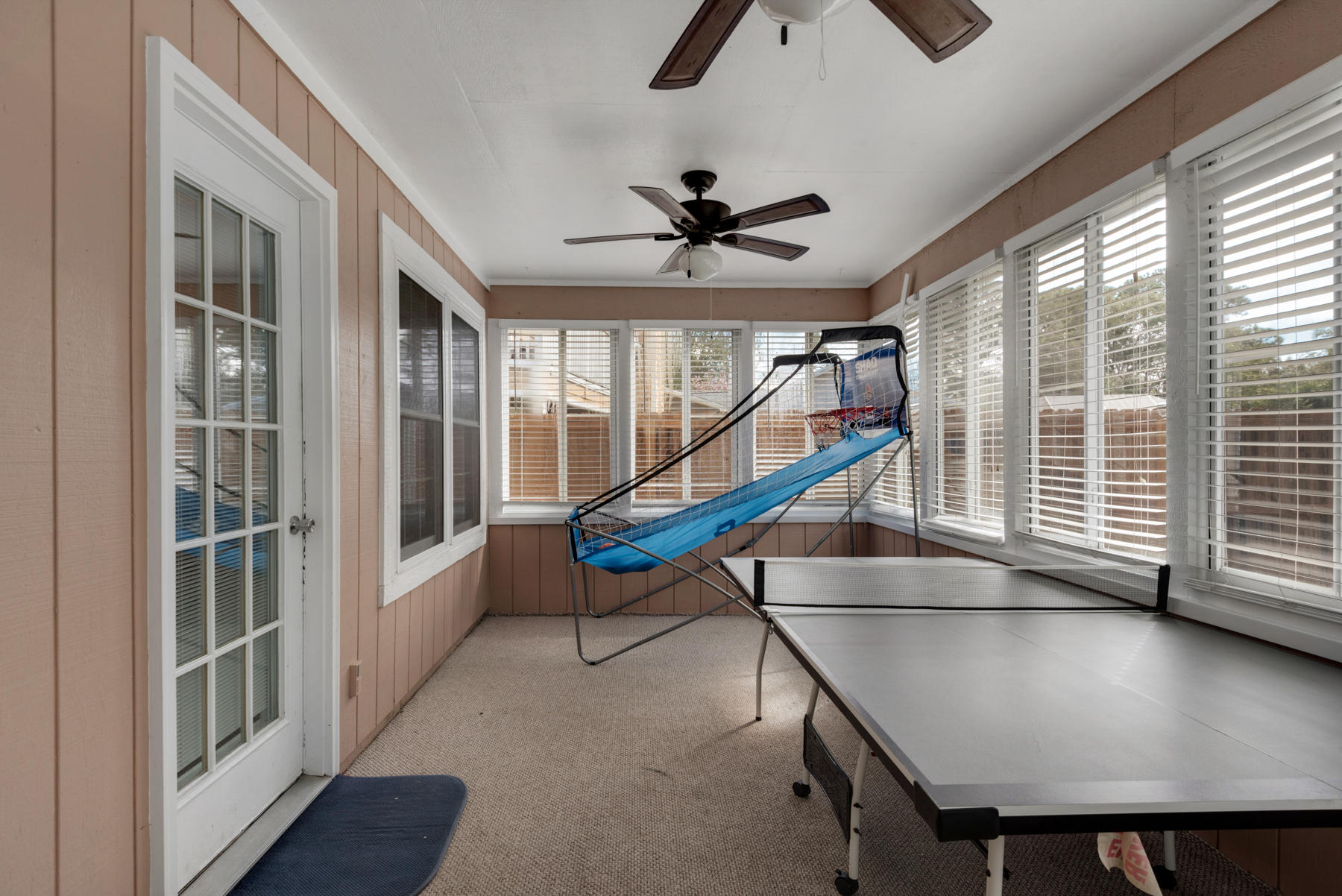 MEADOW WOODS - Residential