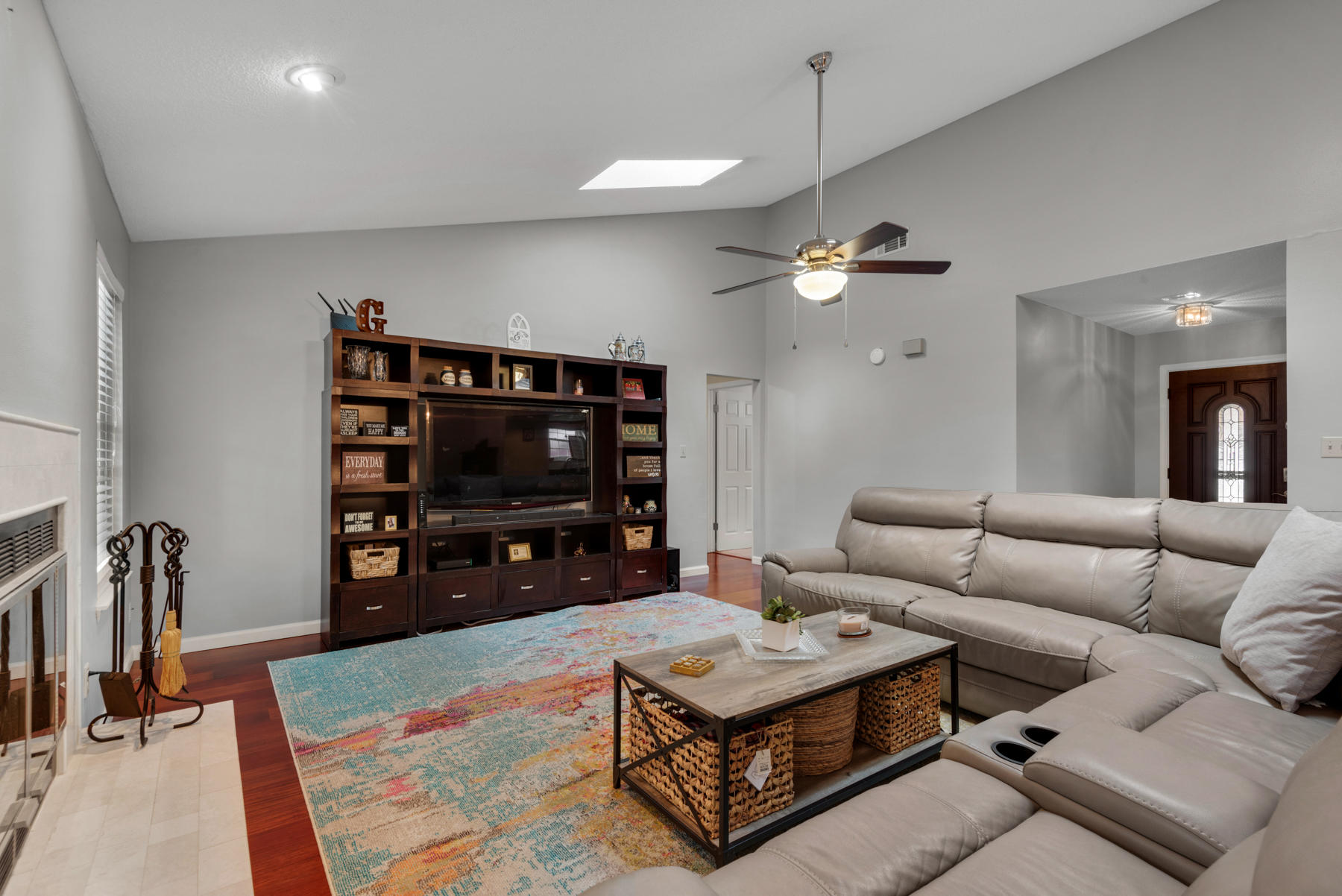 MEADOW WOODS - Residential