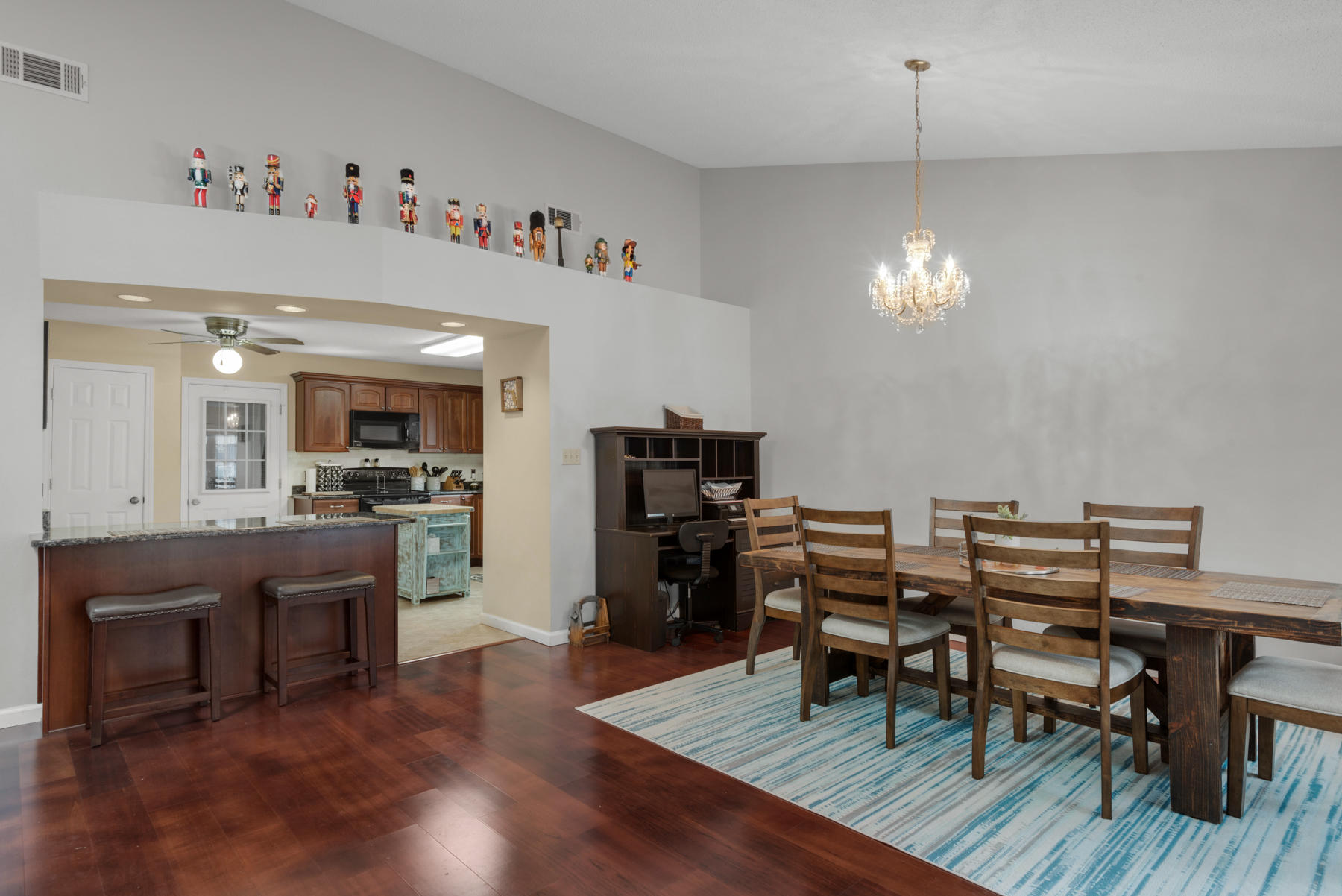 MEADOW WOODS - Residential