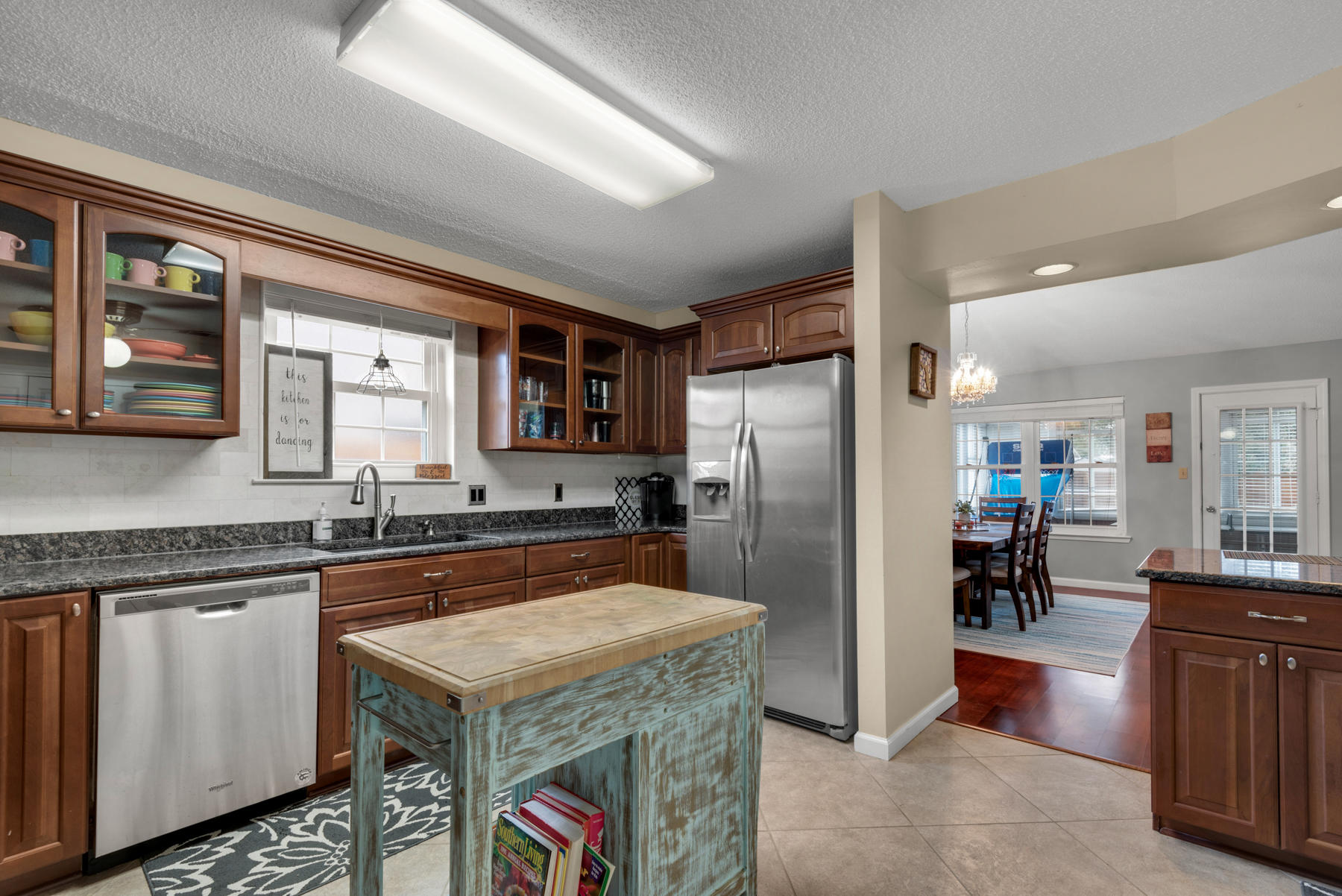 MEADOW WOODS - Residential