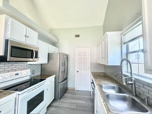 INDIGO VILLAGE - Residential Lease