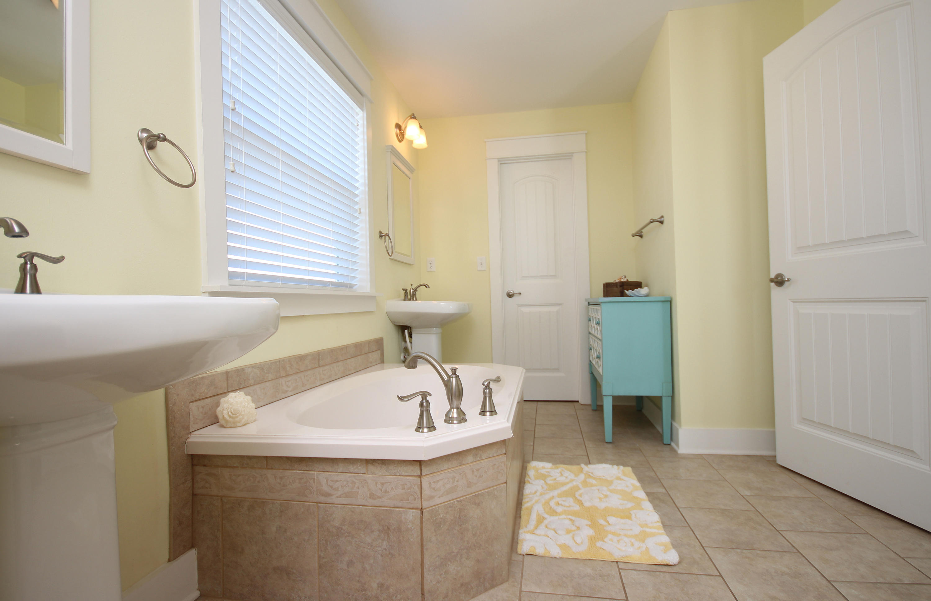 SATINWOOD PLACE - Residential