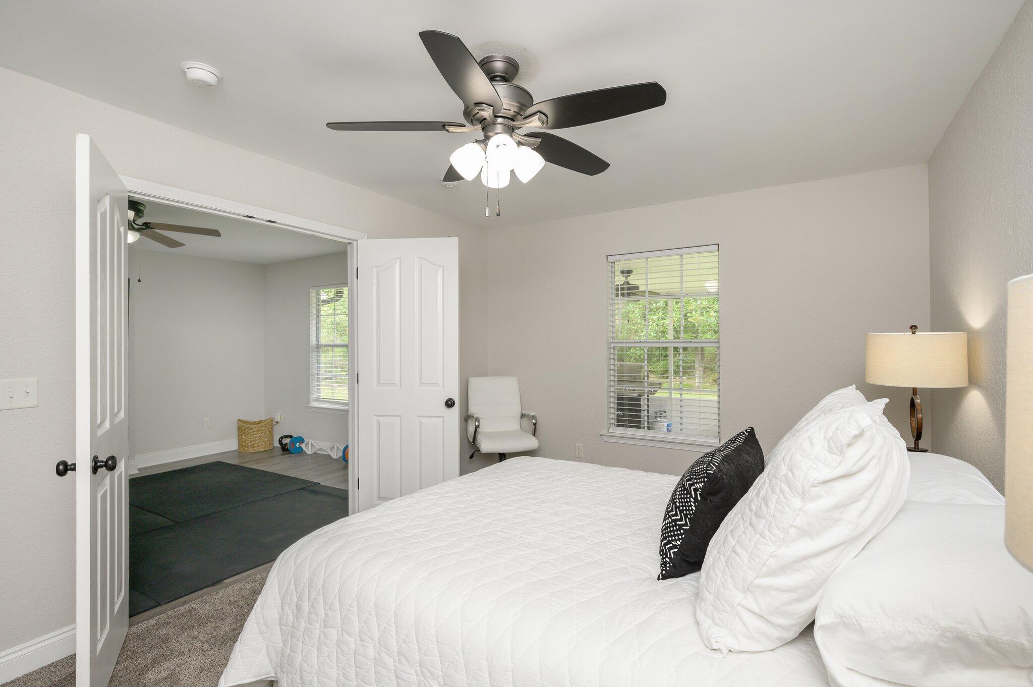 SOUND HAMMOCK - Residential Lease