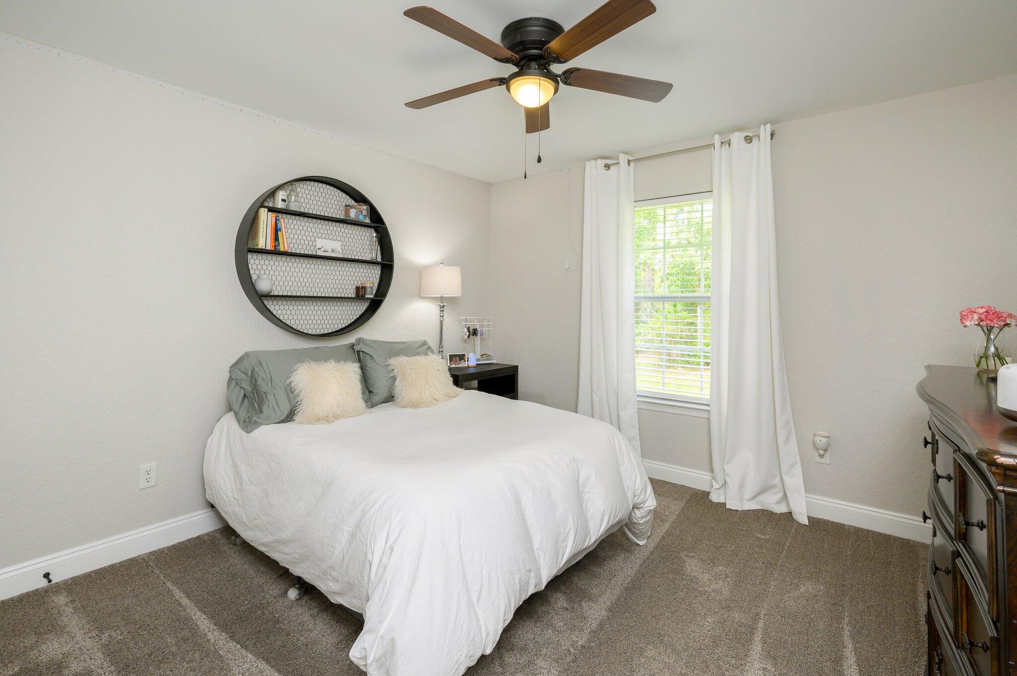 SOUND HAMMOCK - Residential Lease