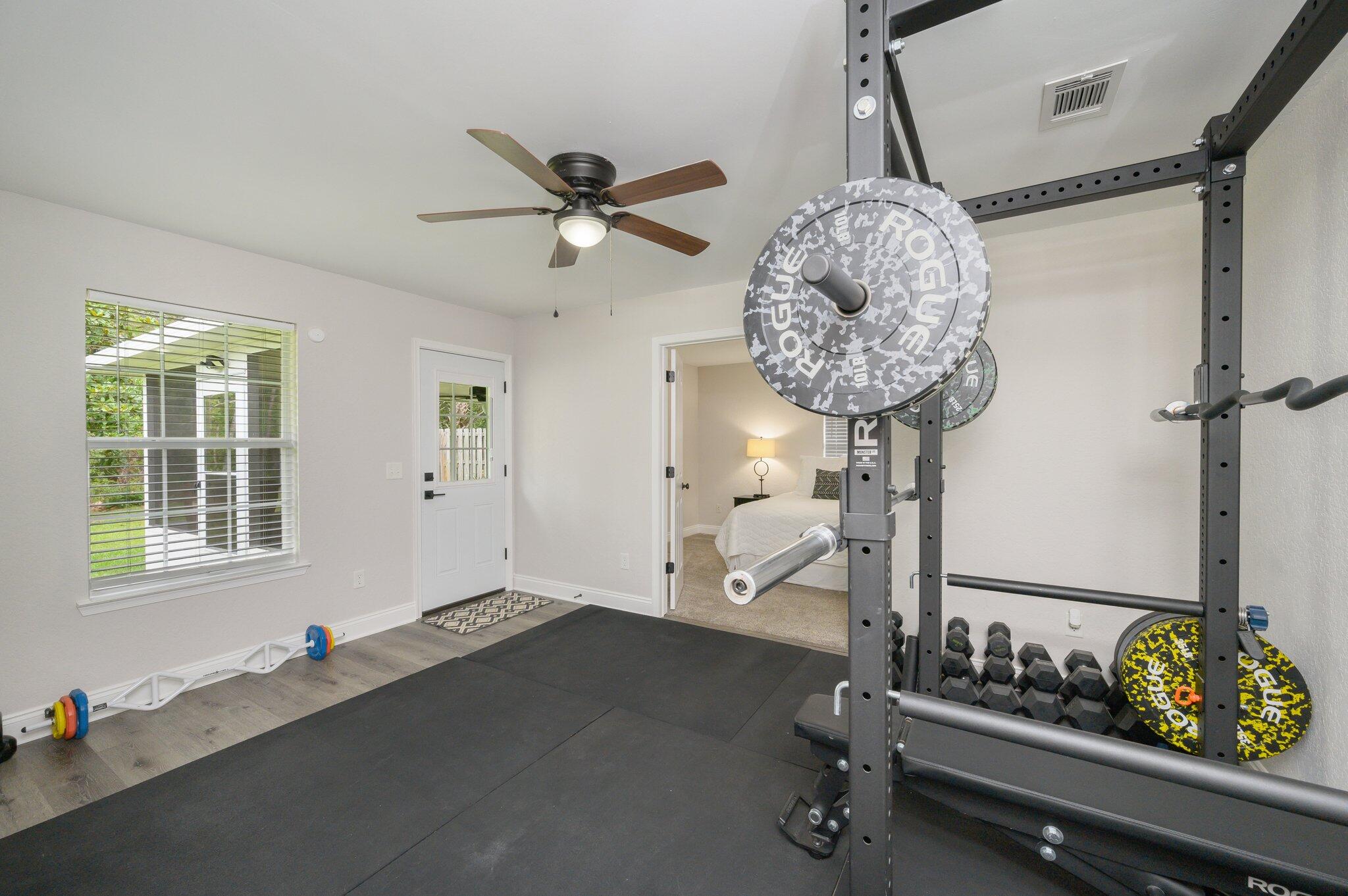 SOUND HAMMOCK - Residential Lease