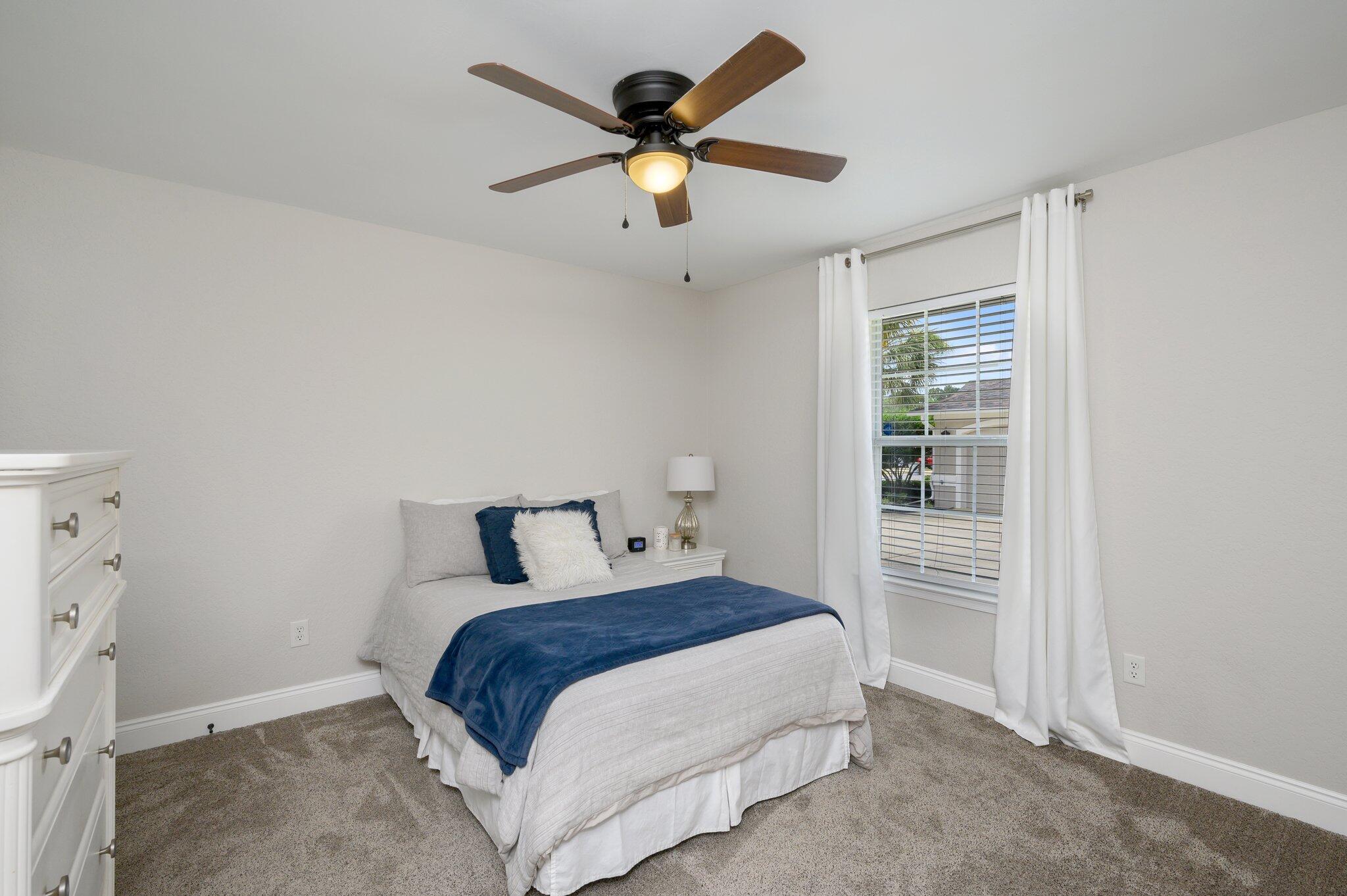 SOUND HAMMOCK - Residential Lease