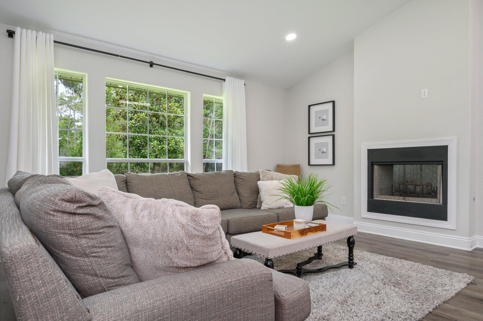 SOUND HAMMOCK - Residential Lease