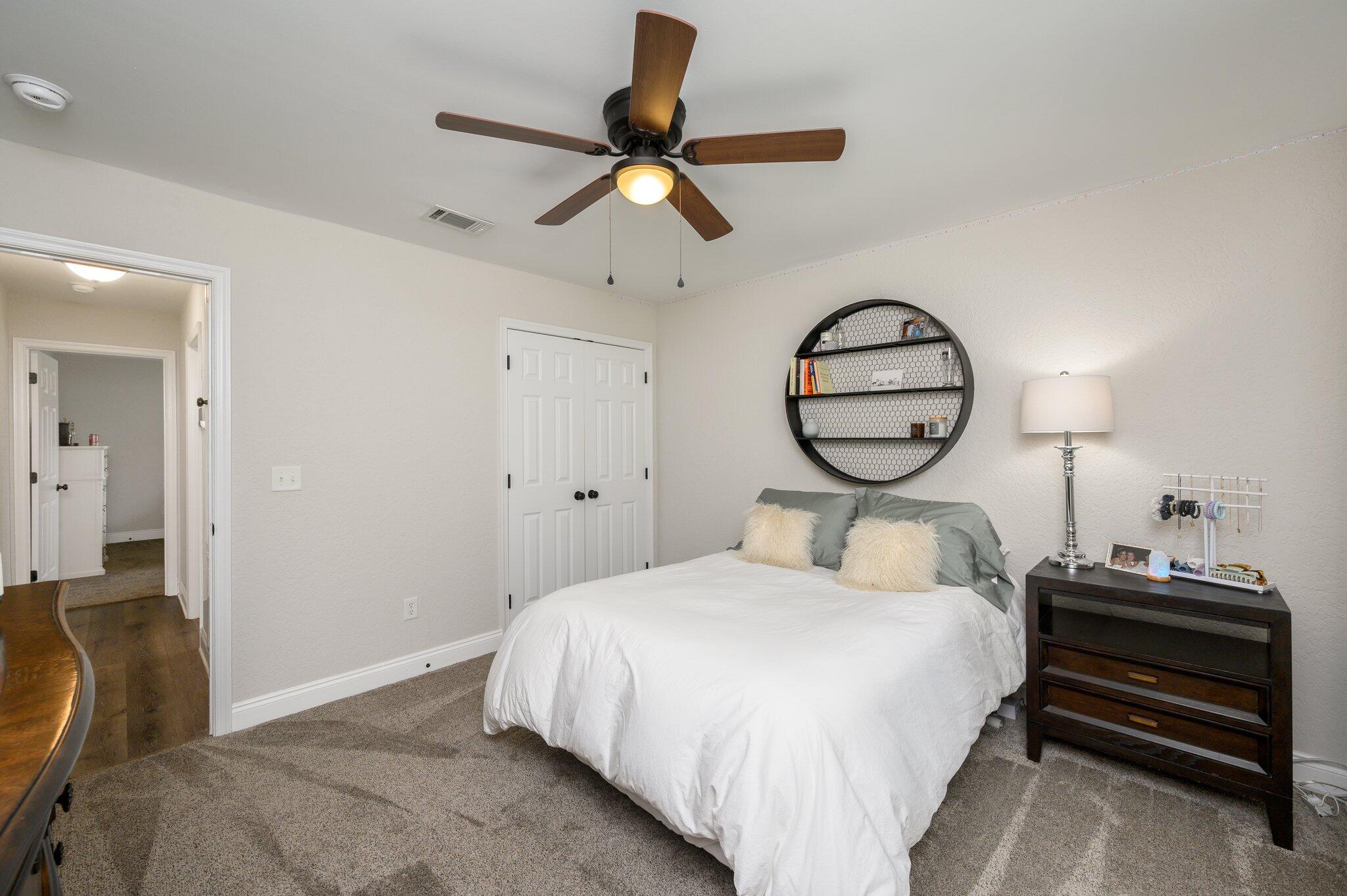 SOUND HAMMOCK - Residential Lease