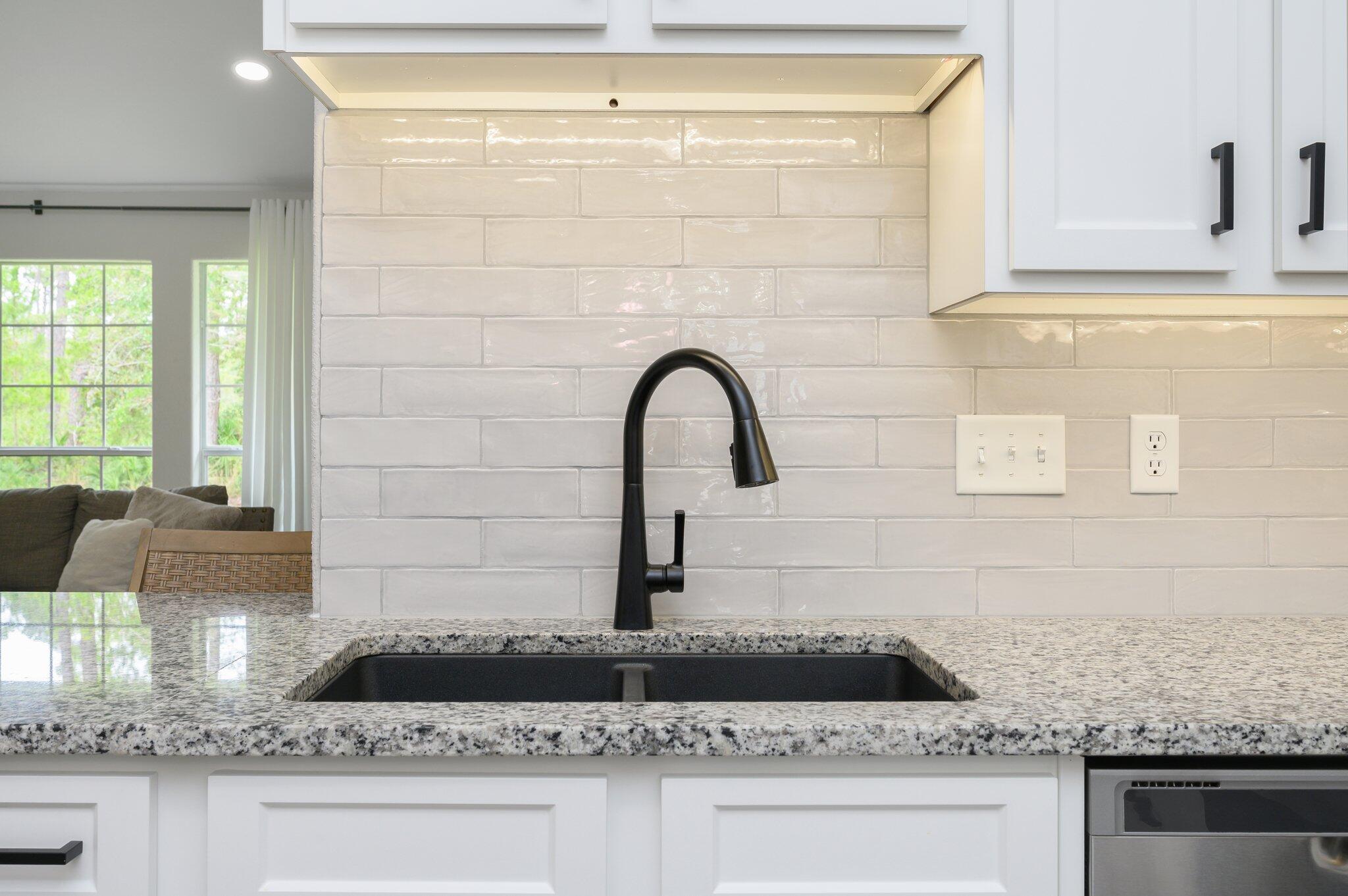 SOUND HAMMOCK - Residential Lease