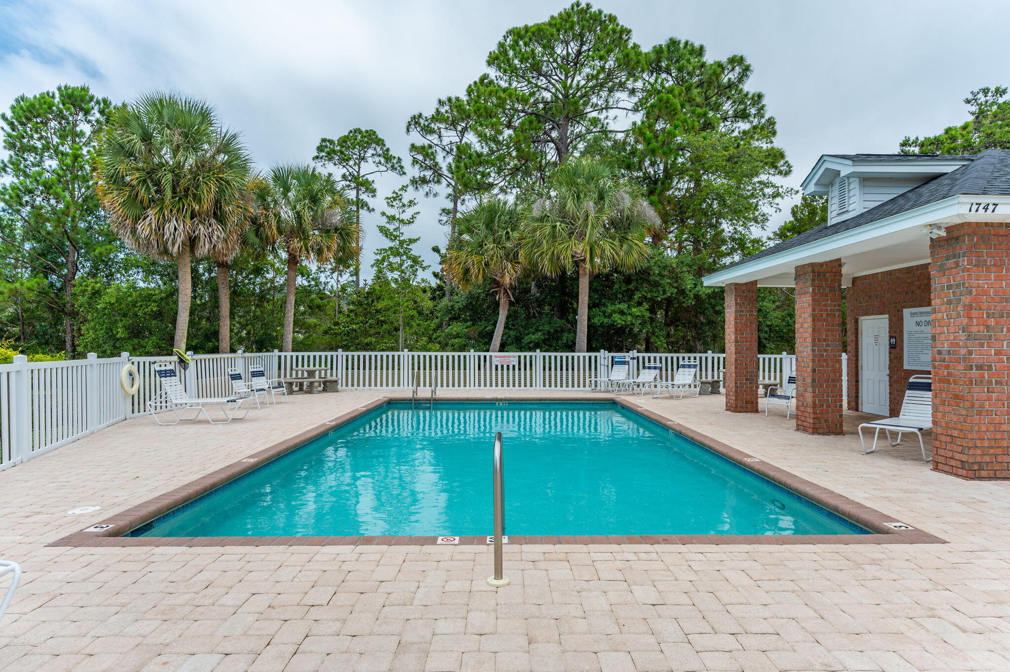 SOUND HAMMOCK - Residential Lease