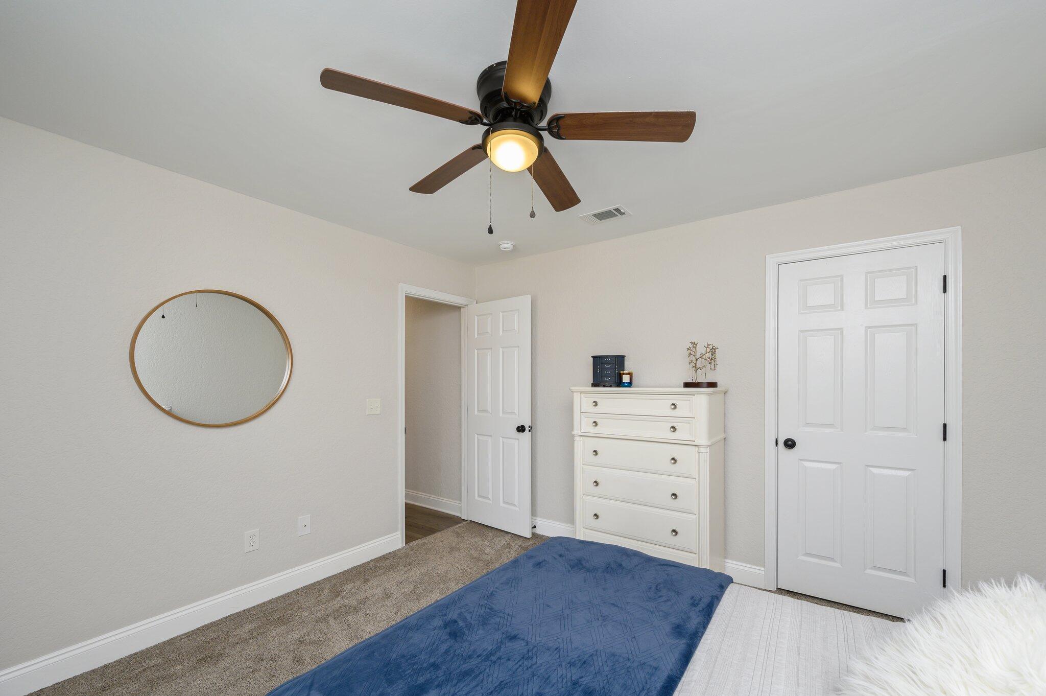 SOUND HAMMOCK - Residential Lease