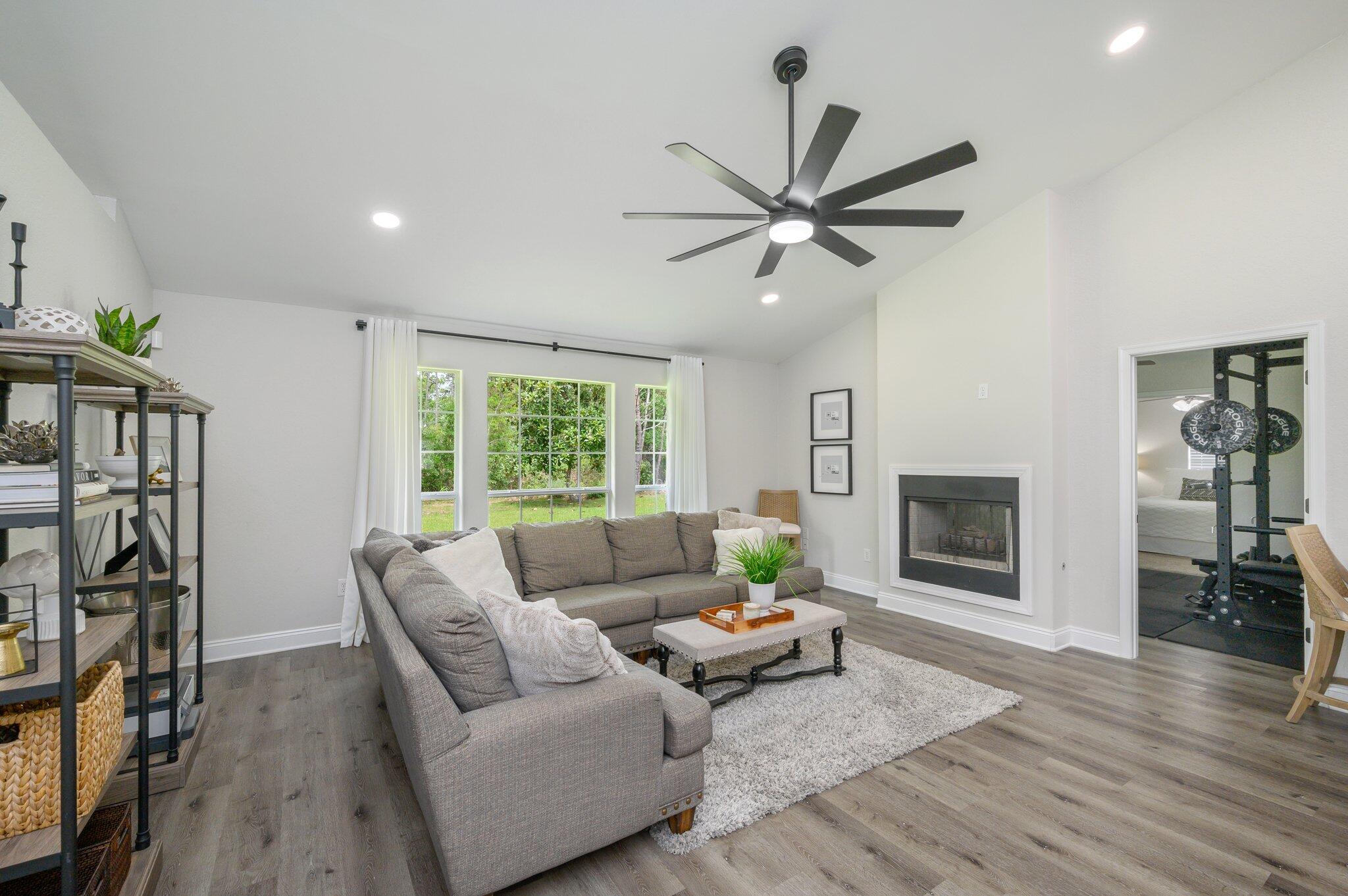 SOUND HAMMOCK - Residential Lease