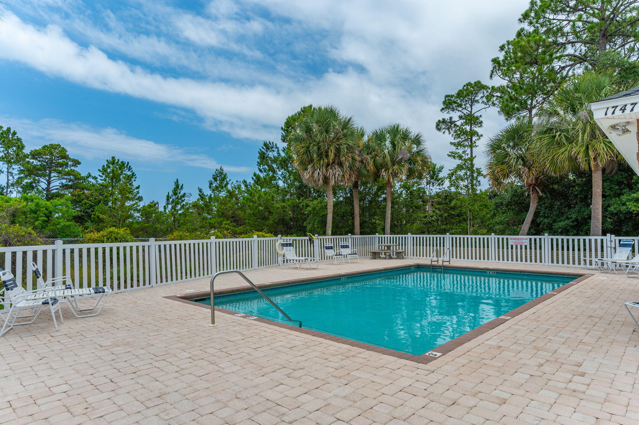 SOUND HAMMOCK - Residential Lease