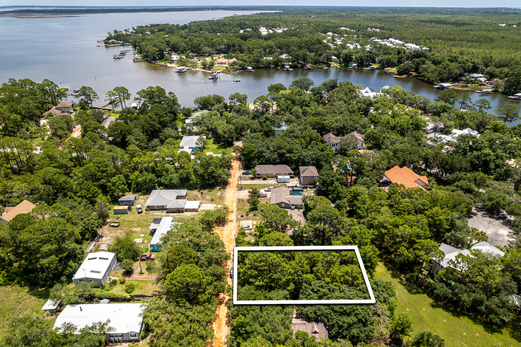 Las Roblas Grande - Land