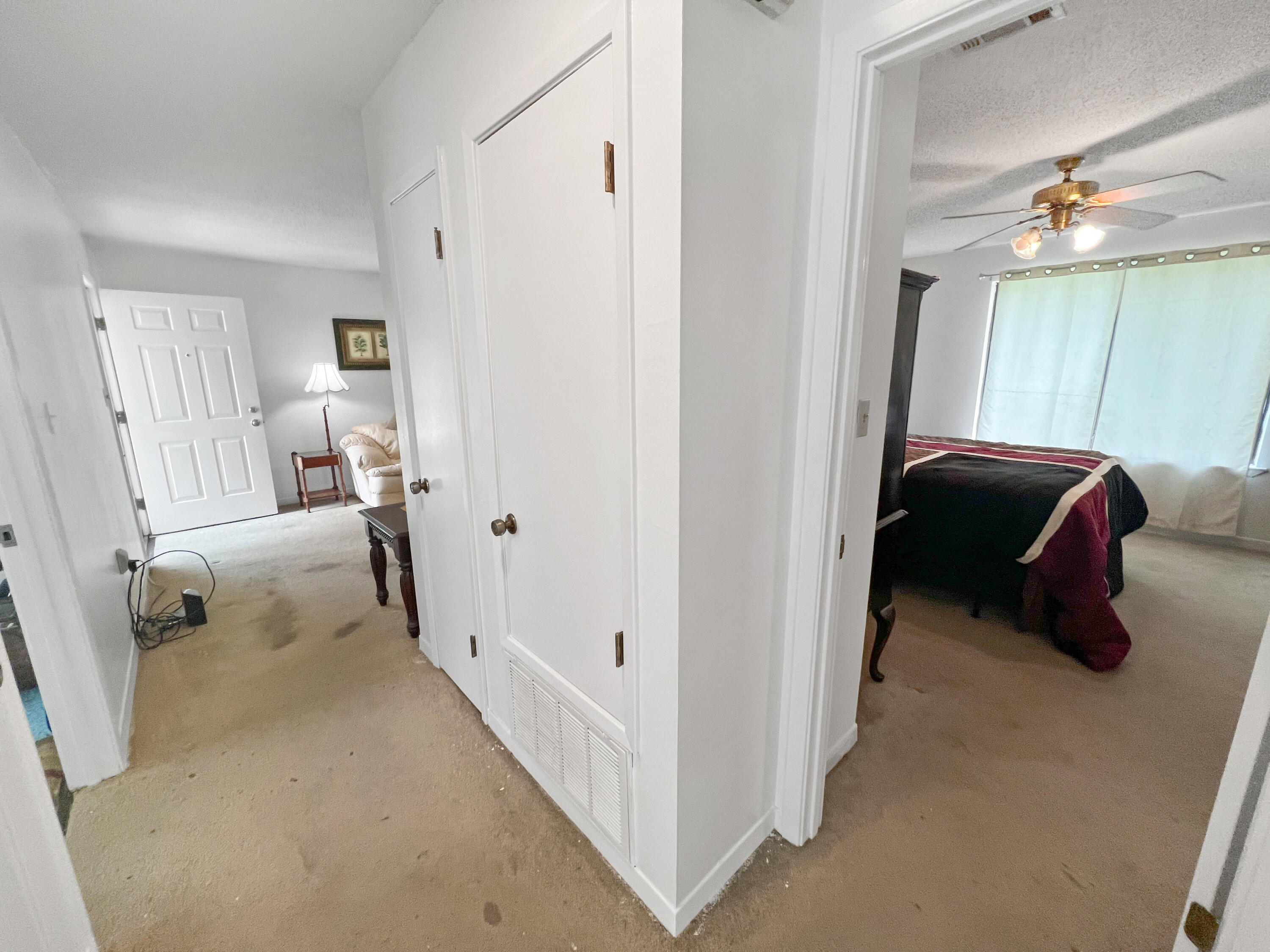 WHISPERING LAKES ESTATES - Residential