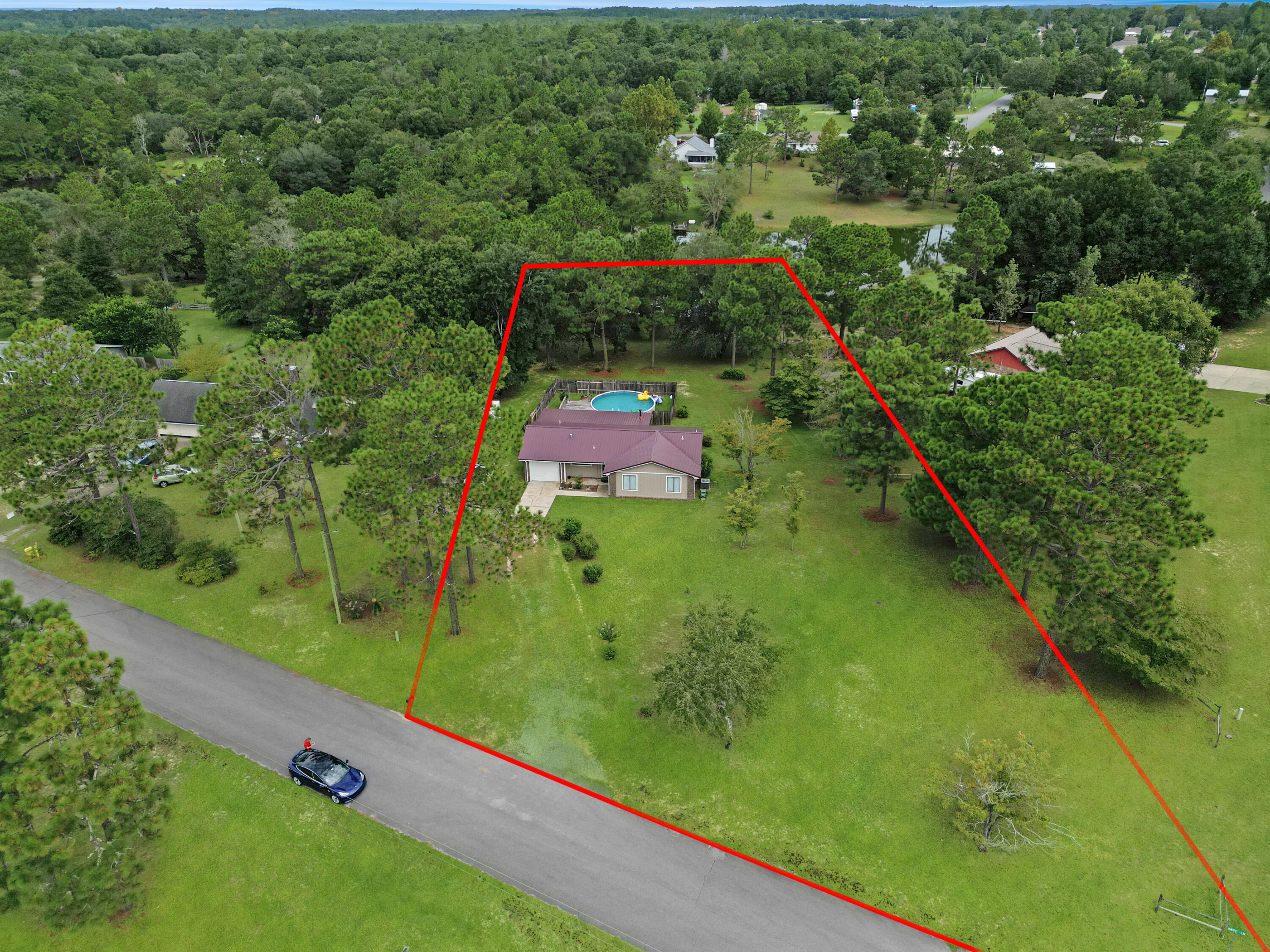 WHISPERING LAKES ESTATES - Residential