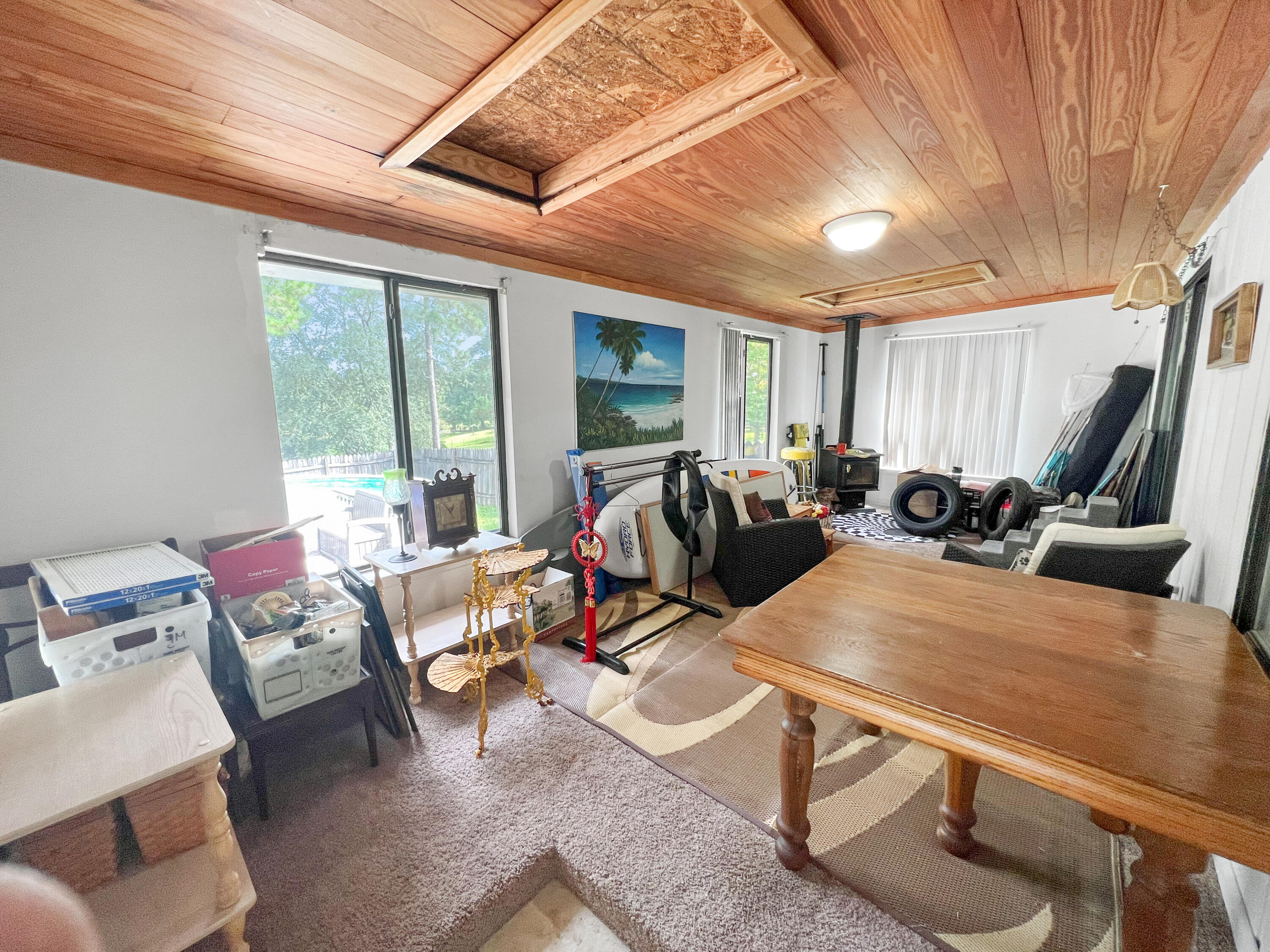WHISPERING LAKES ESTATES - Residential