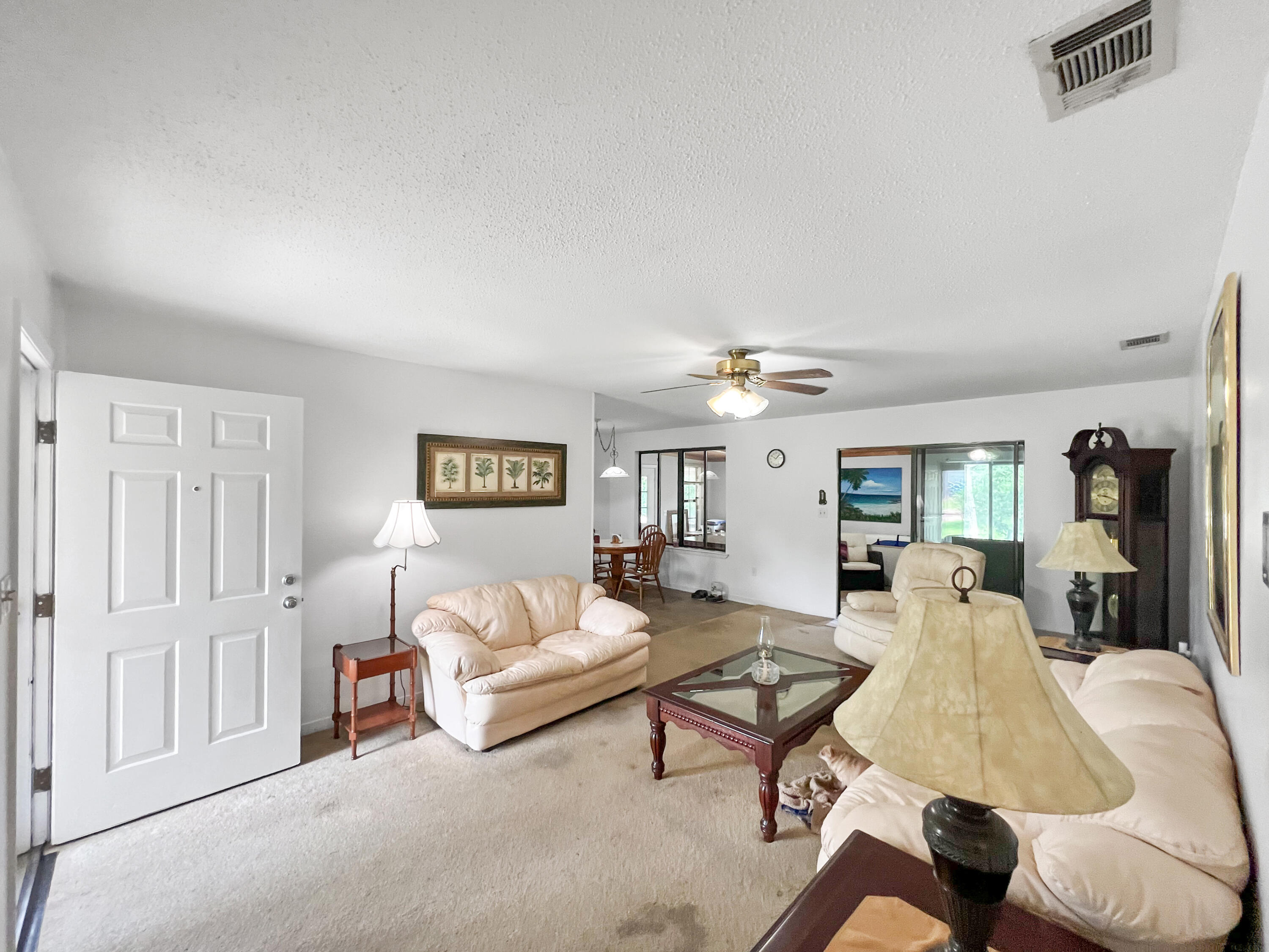 WHISPERING LAKES ESTATES - Residential